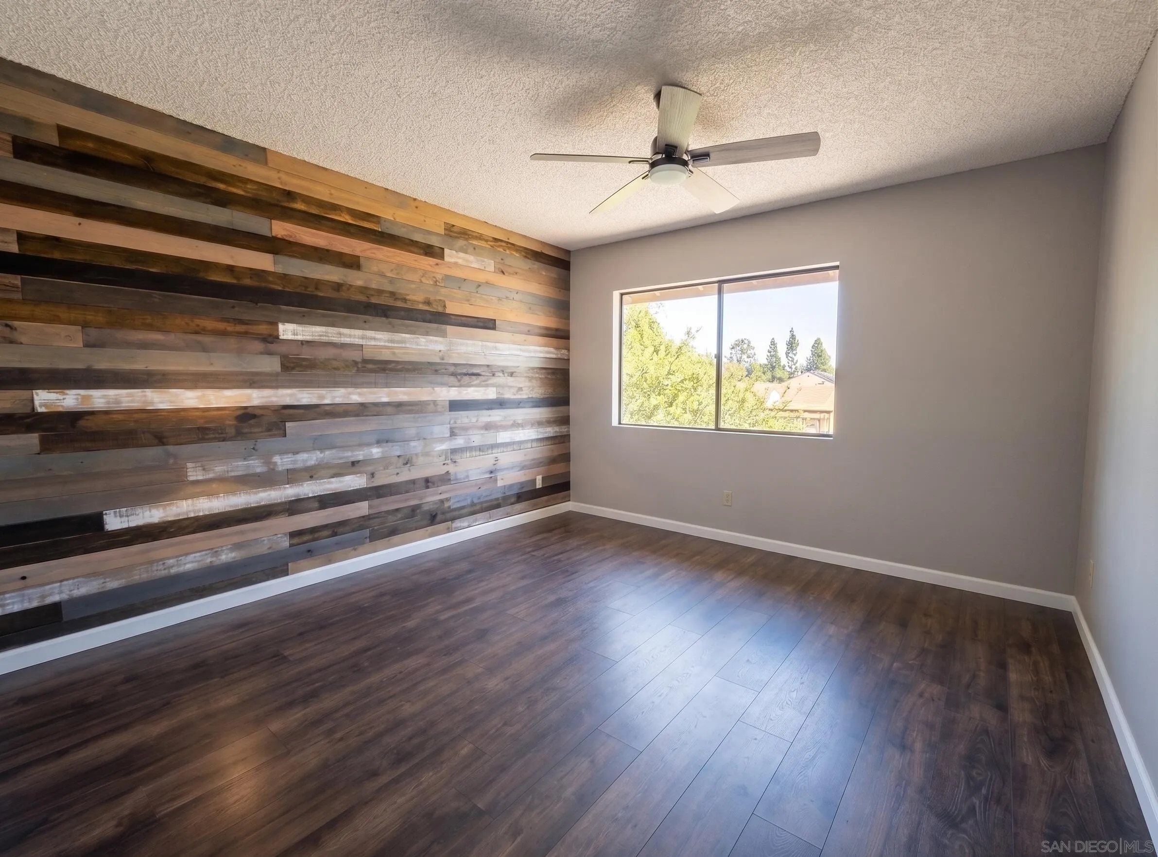 https://cdn.realtyfeed.com/cdn/127/260022074/ad5fca3a571c4b08845226b571907694.webp