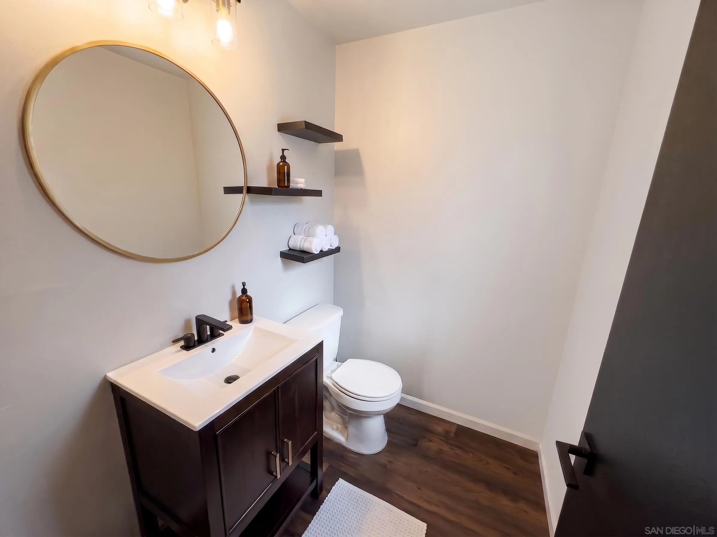 https://cdn.realtyfeed.com/cdn/127/260022074/b1450e7c371890b1b07704b6b793e2d5.webp