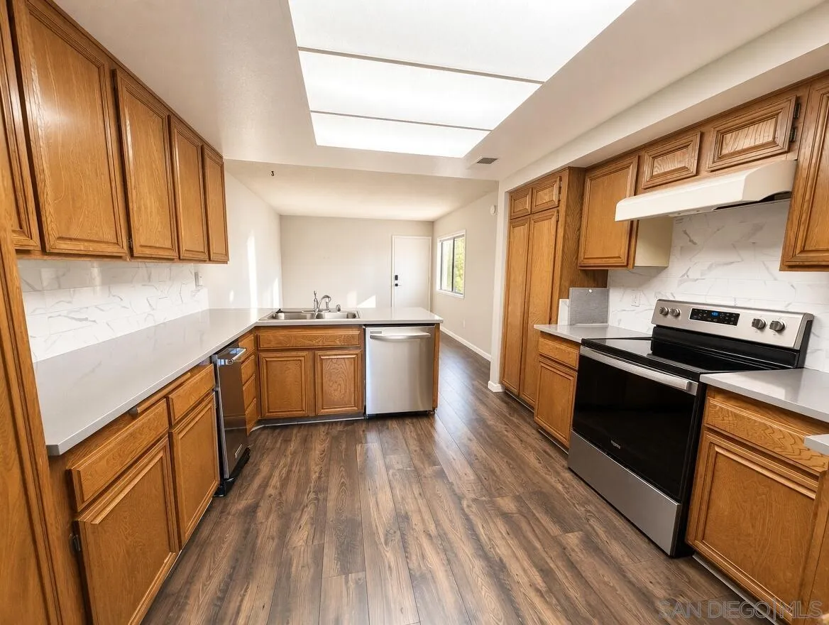 https://cdn.realtyfeed.com/cdn/127/260022074/bef1e27d160547baecf4355f5b4df0d6.webp
