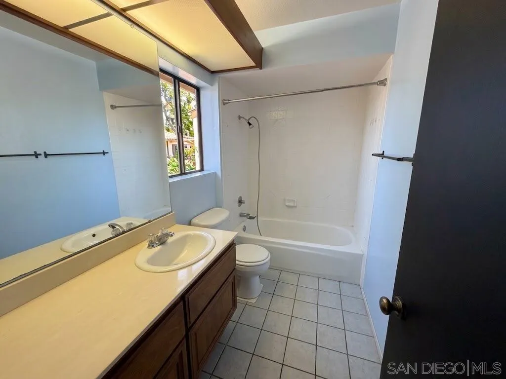 https://cdn.realtyfeed.com/cdn/127/260022074/f0b6fd5a7c20a5bd44f6f08c517ddf96.webp