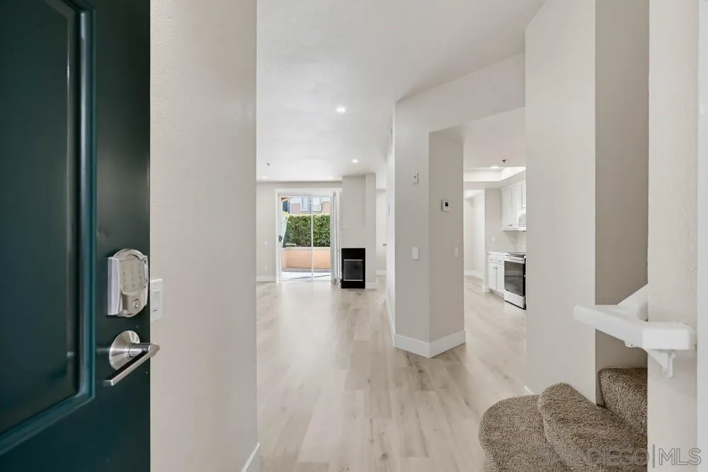 https://cdn.realtyfeed.com/cdn/127/260022075/7288fc88617b282de144bf688b53a812.webp