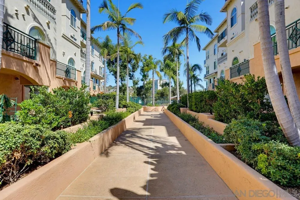 https://cdn.realtyfeed.com/cdn/127/260022075/85cce5b4d561e4303aa18fad62d06c11.webp
