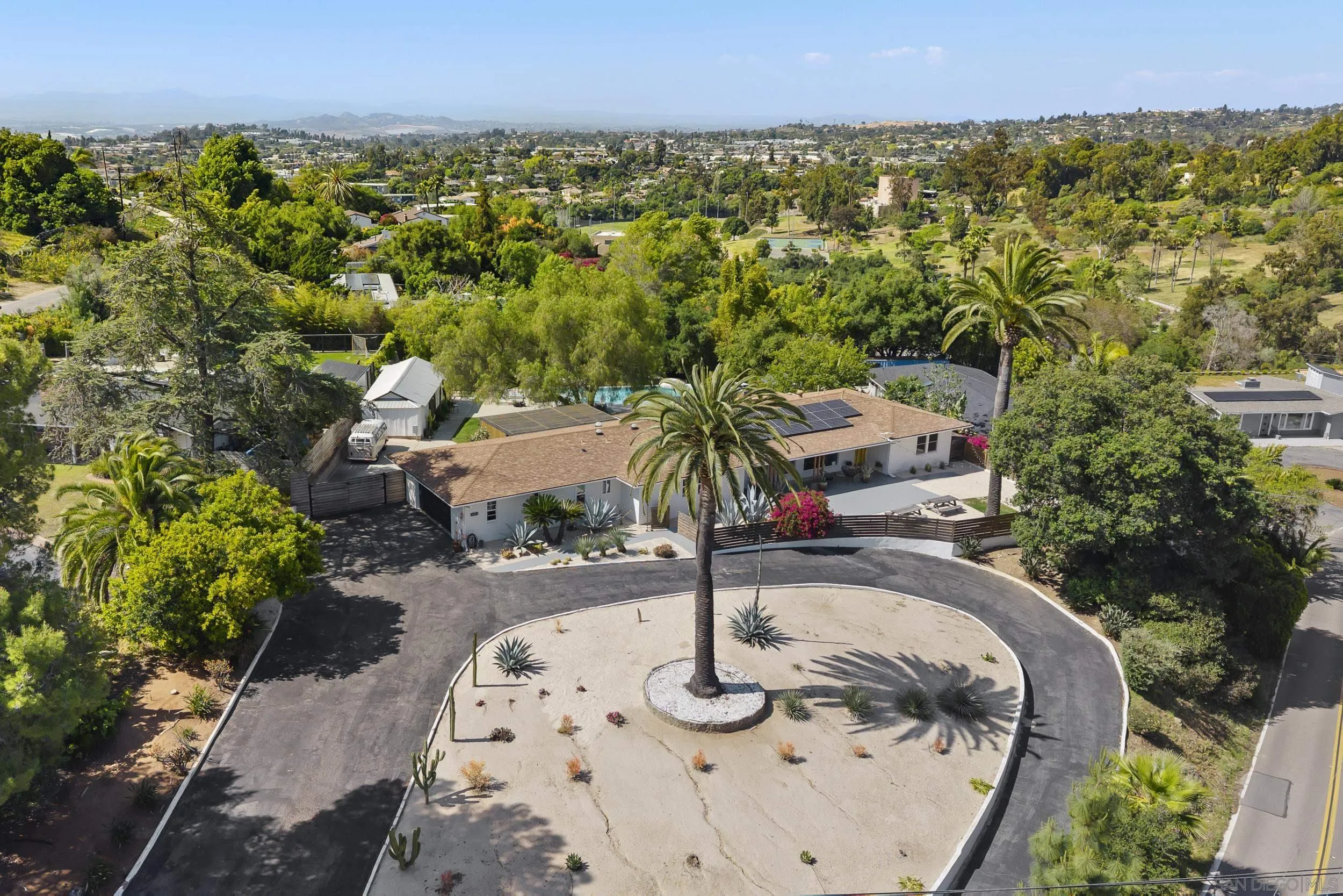 https://cdn.realtyfeed.com/cdn/127/260022077/15e6c9128b65a2ead7b9ace82fc31a4e.webp