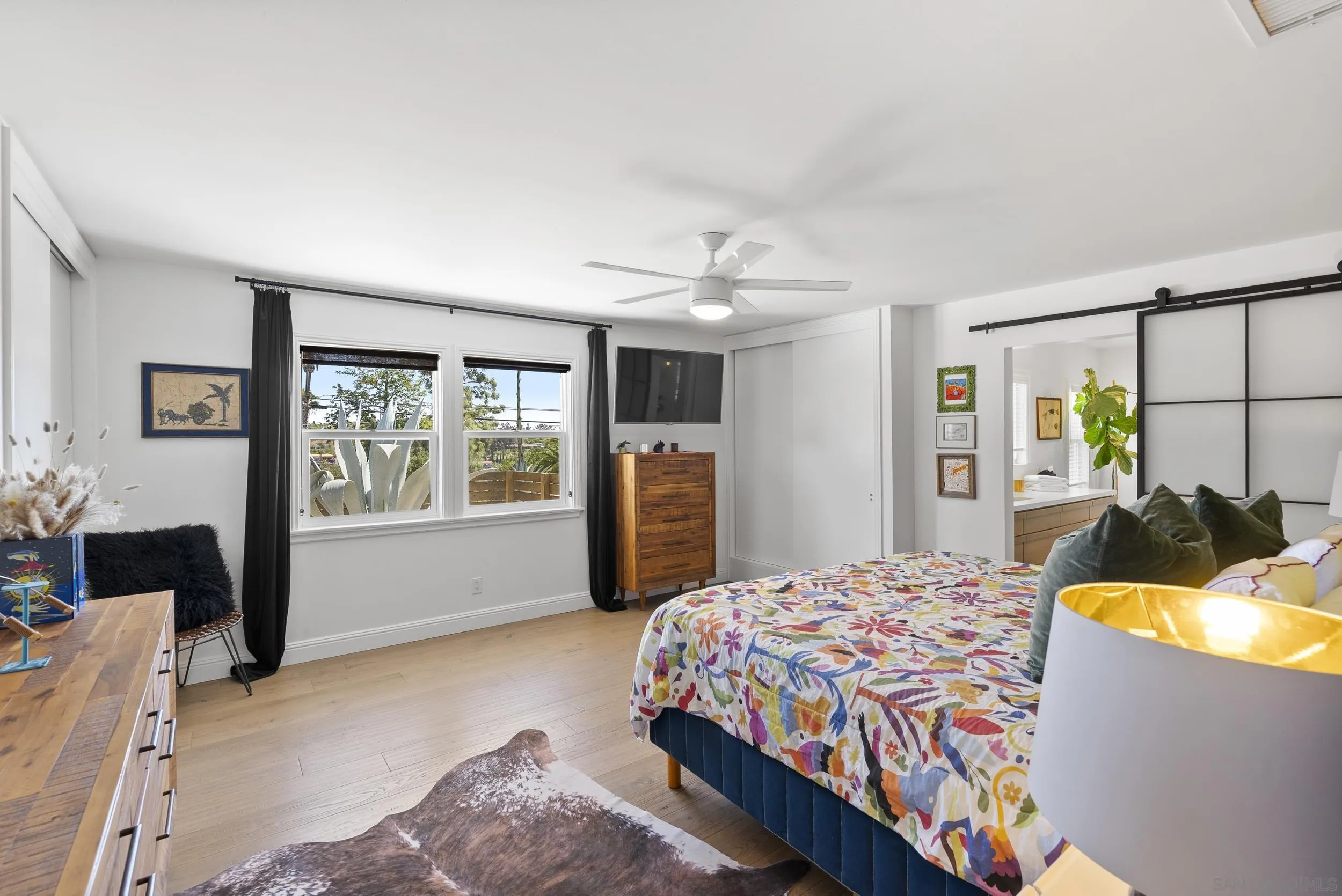 https://cdn.realtyfeed.com/cdn/127/260022077/47df35b75895618f67da491becb57fd8.webp