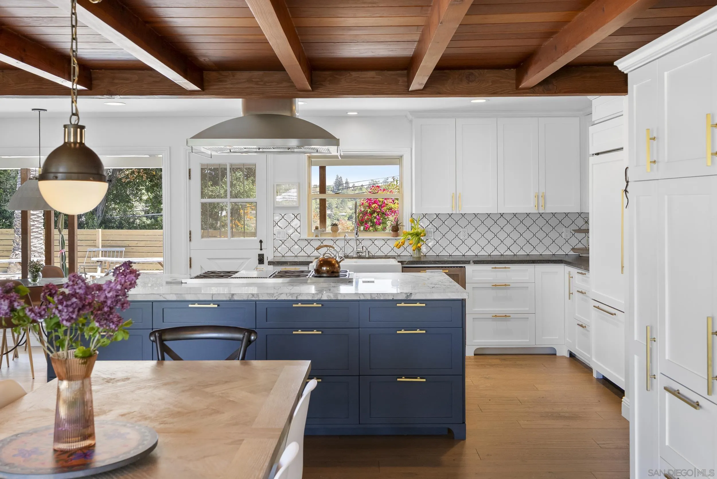 https://cdn.realtyfeed.com/cdn/127/260022077/5385f64afecce606abeaf47865fdce6d.webp