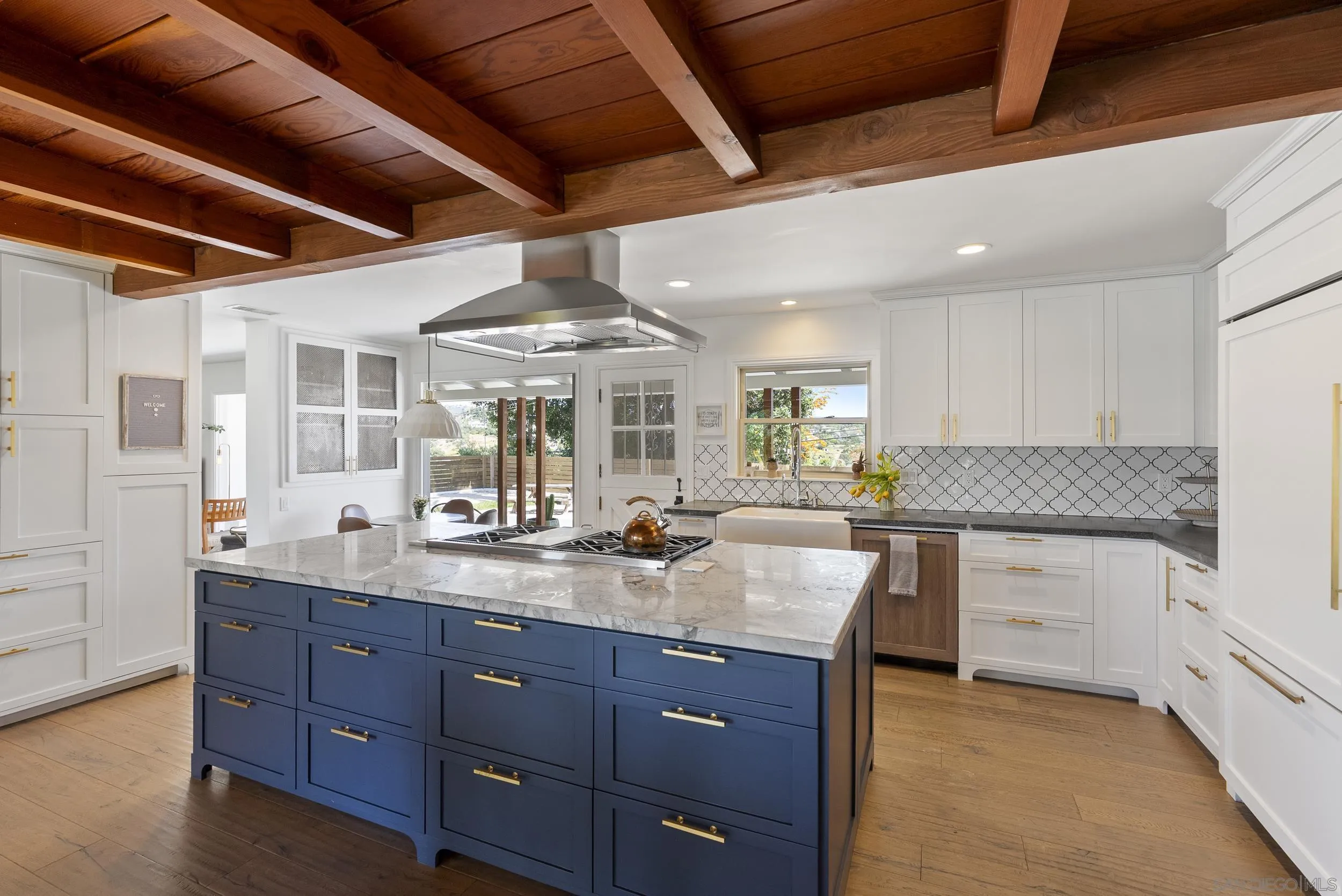 https://cdn.realtyfeed.com/cdn/127/260022077/5b55abf8ded42939828c954fd4ba6263.webp