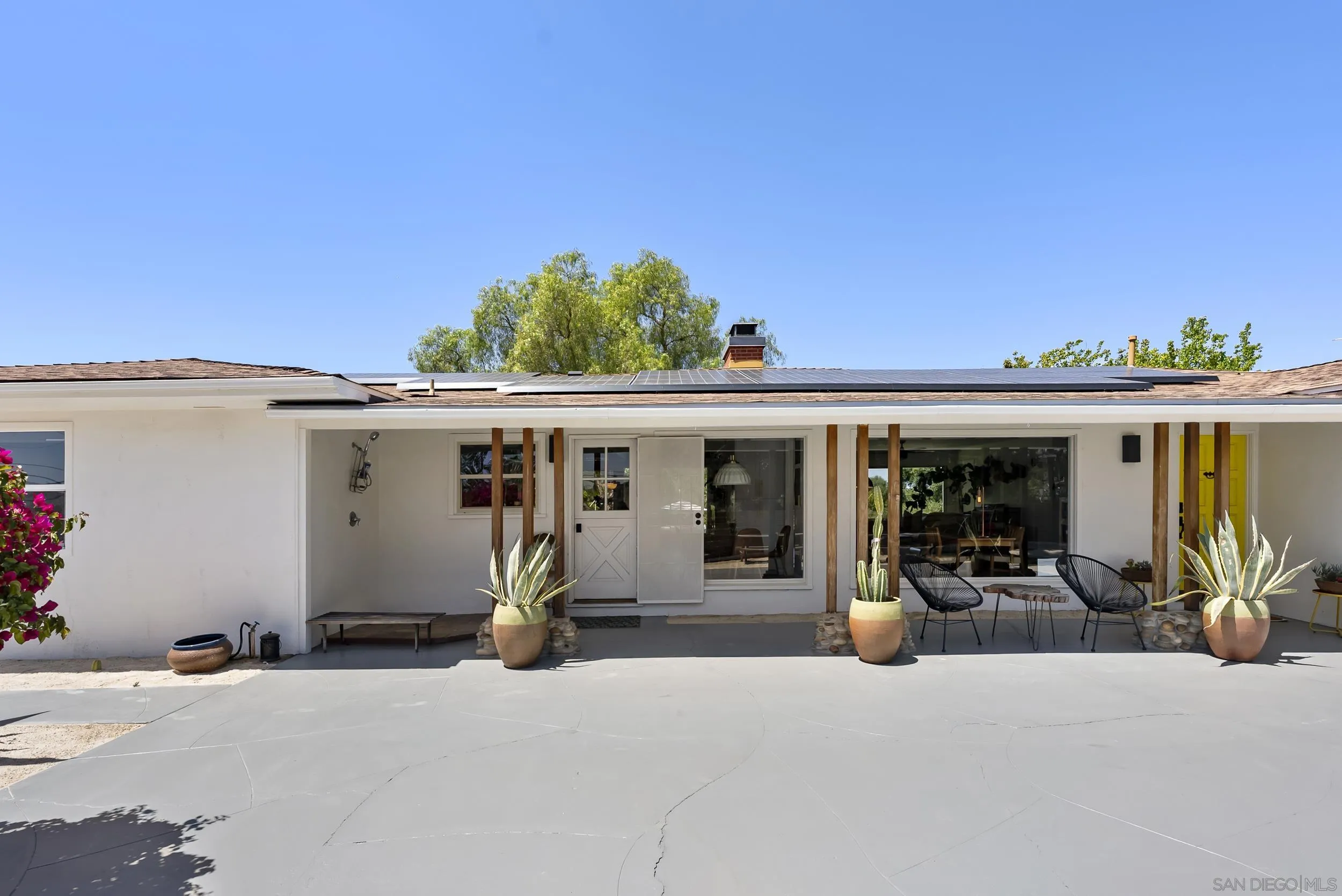https://cdn.realtyfeed.com/cdn/127/260022077/9644db8ef57e4287505fb15effb84942.webp