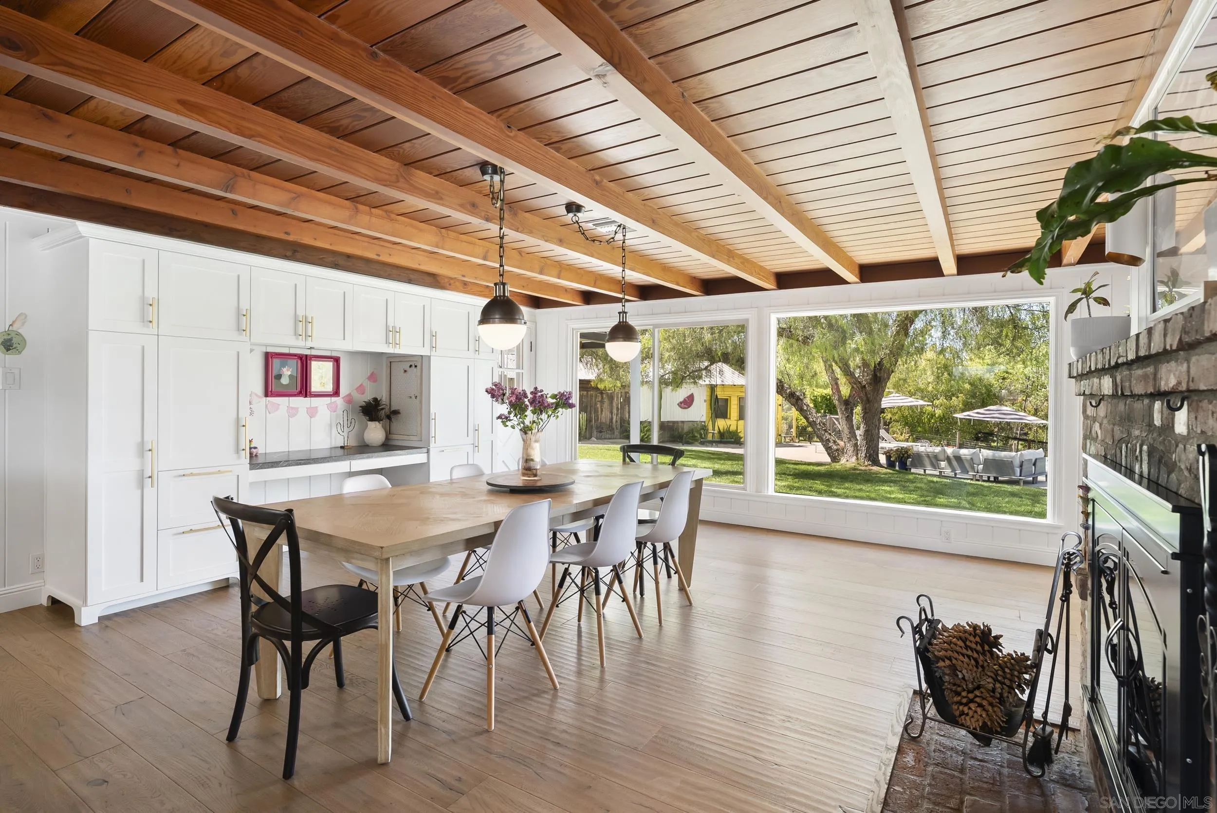https://cdn.realtyfeed.com/cdn/127/260022077/9abd49b5cc9193f3bee0065f916c2680.webp