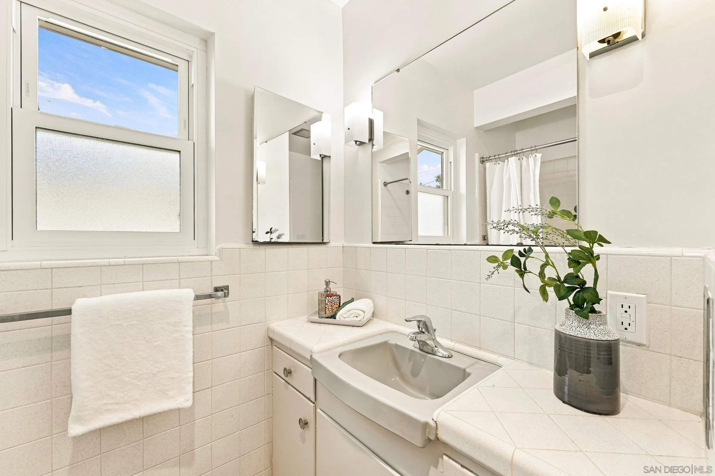 https://cdn.realtyfeed.com/cdn/127/260022078/023fcef27a5fe6ffa895bcb57ef244da.webp