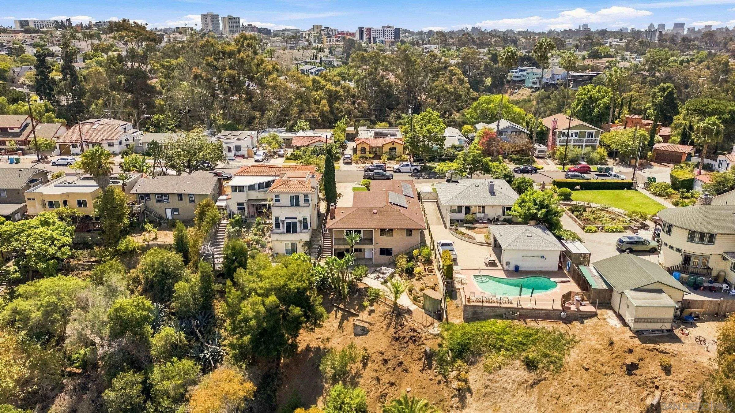 https://cdn.realtyfeed.com/cdn/127/260022078/3271535fe27a636744fad9b2c1512b50.webp