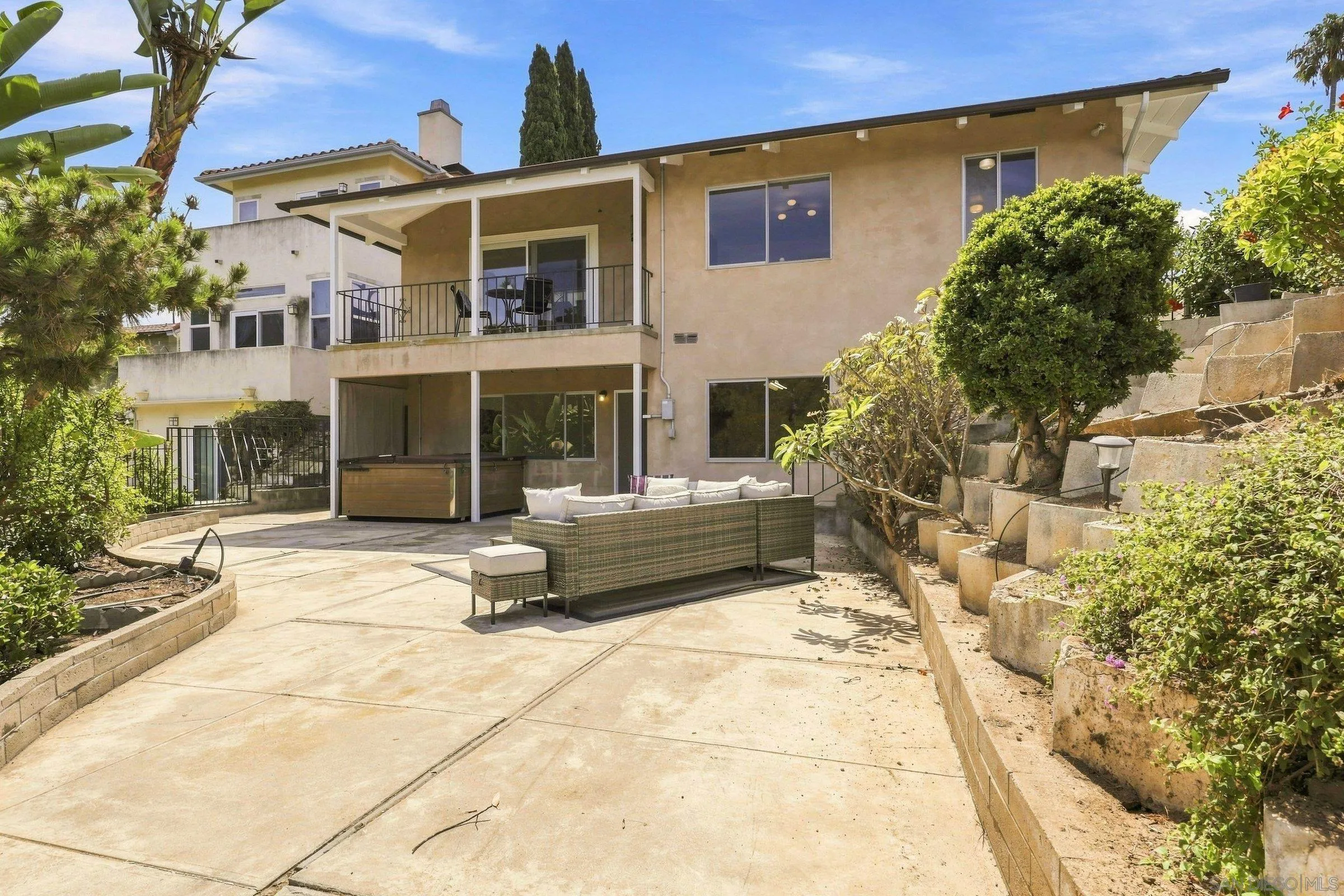 https://cdn.realtyfeed.com/cdn/127/260022078/6ba74e28649b2b2419b52c695ebb6f7c.webp