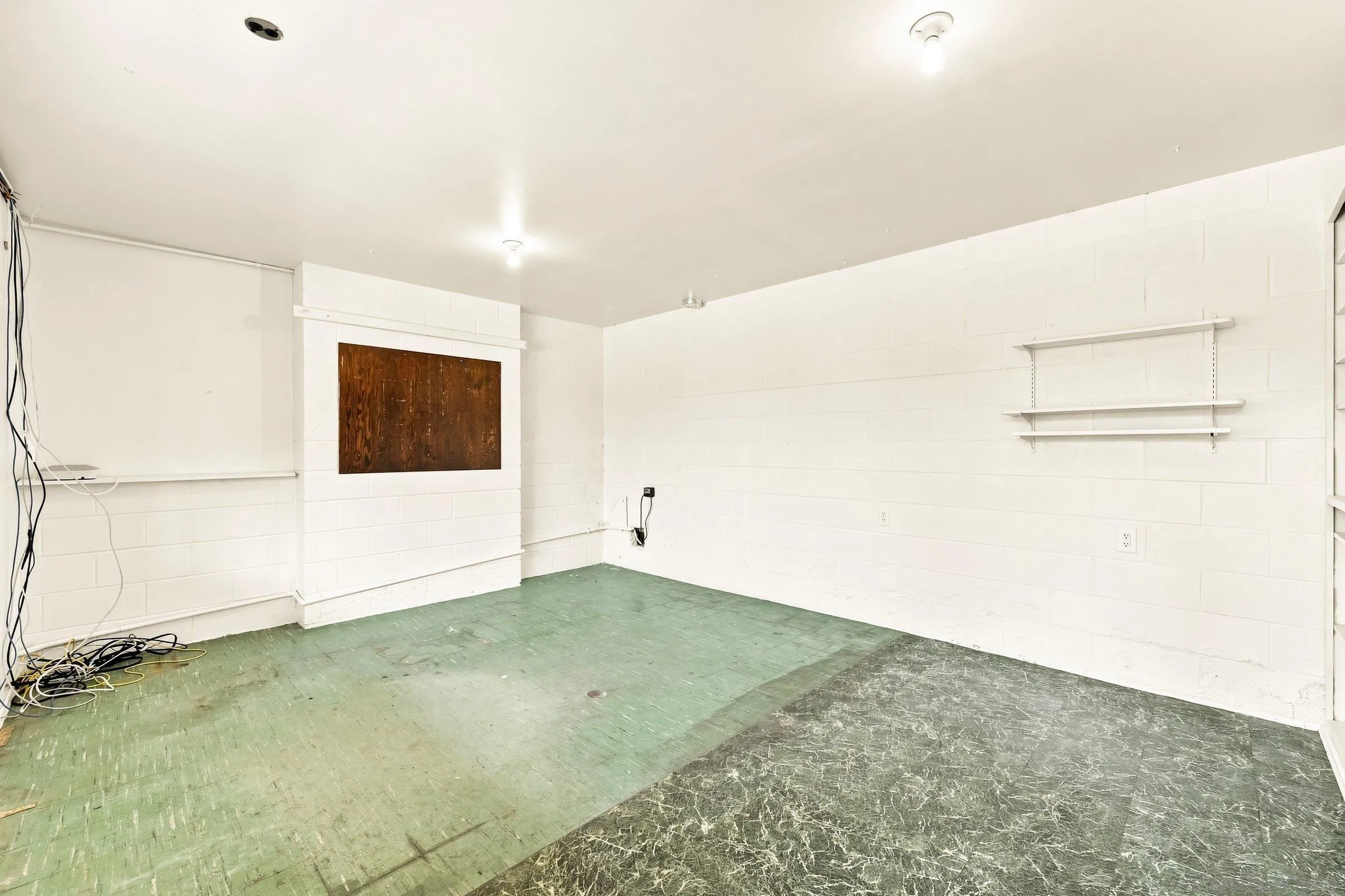 https://cdn.realtyfeed.com/cdn/127/260022078/cad6072af1f887ecea416b12081c92f8.webp