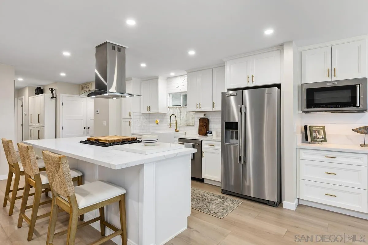 https://cdn.realtyfeed.com/cdn/127/260022084/1e82325af5e37f0bb3cf18c26e2fe235.webp