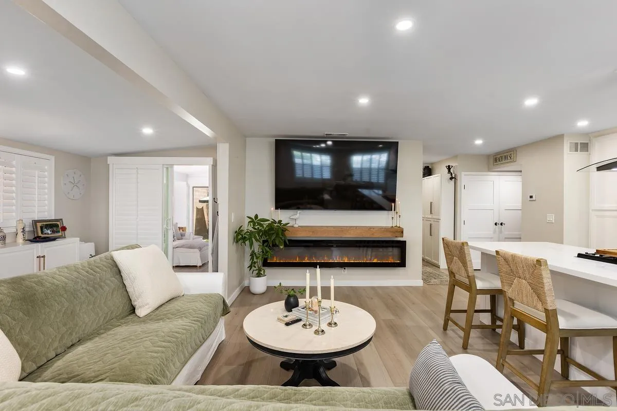 https://cdn.realtyfeed.com/cdn/127/260022084/494a4fa0f808e1d2ce75b42e0fe5ed7f.webp