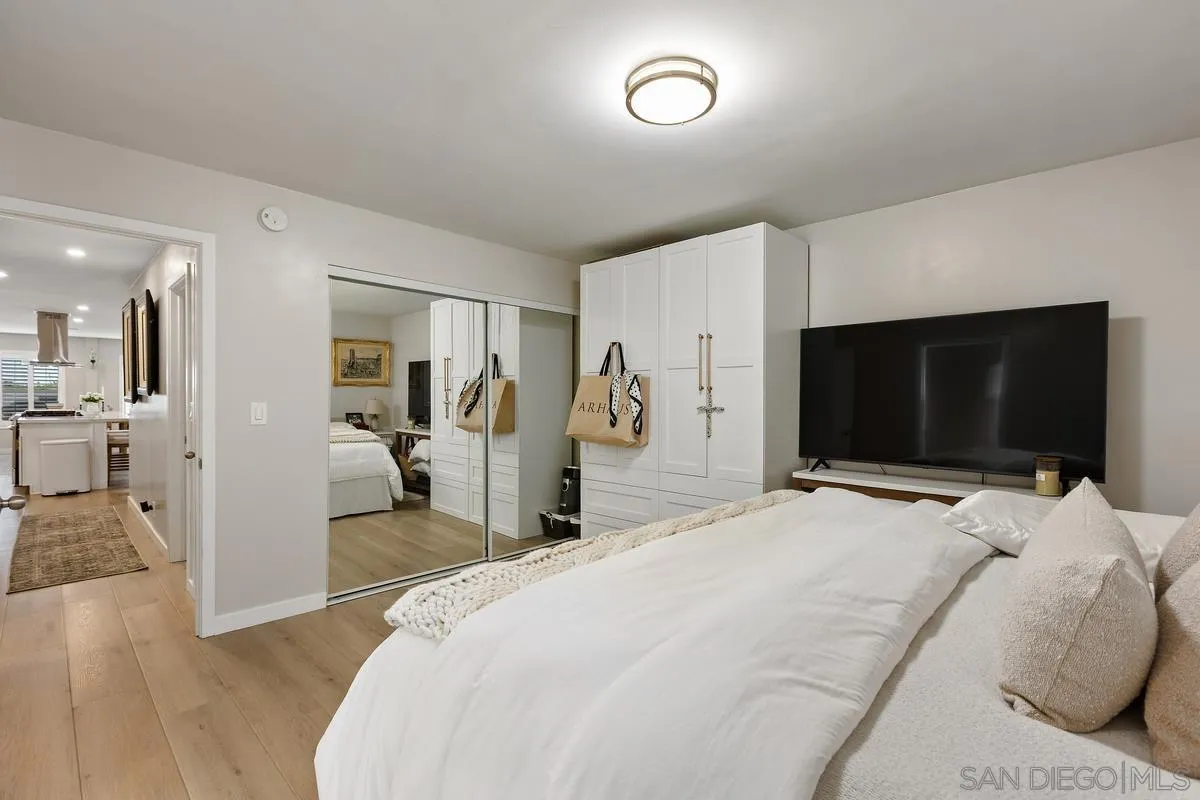 https://cdn.realtyfeed.com/cdn/127/260022084/8ecd848cad8db14f07ea08943a58d334.webp