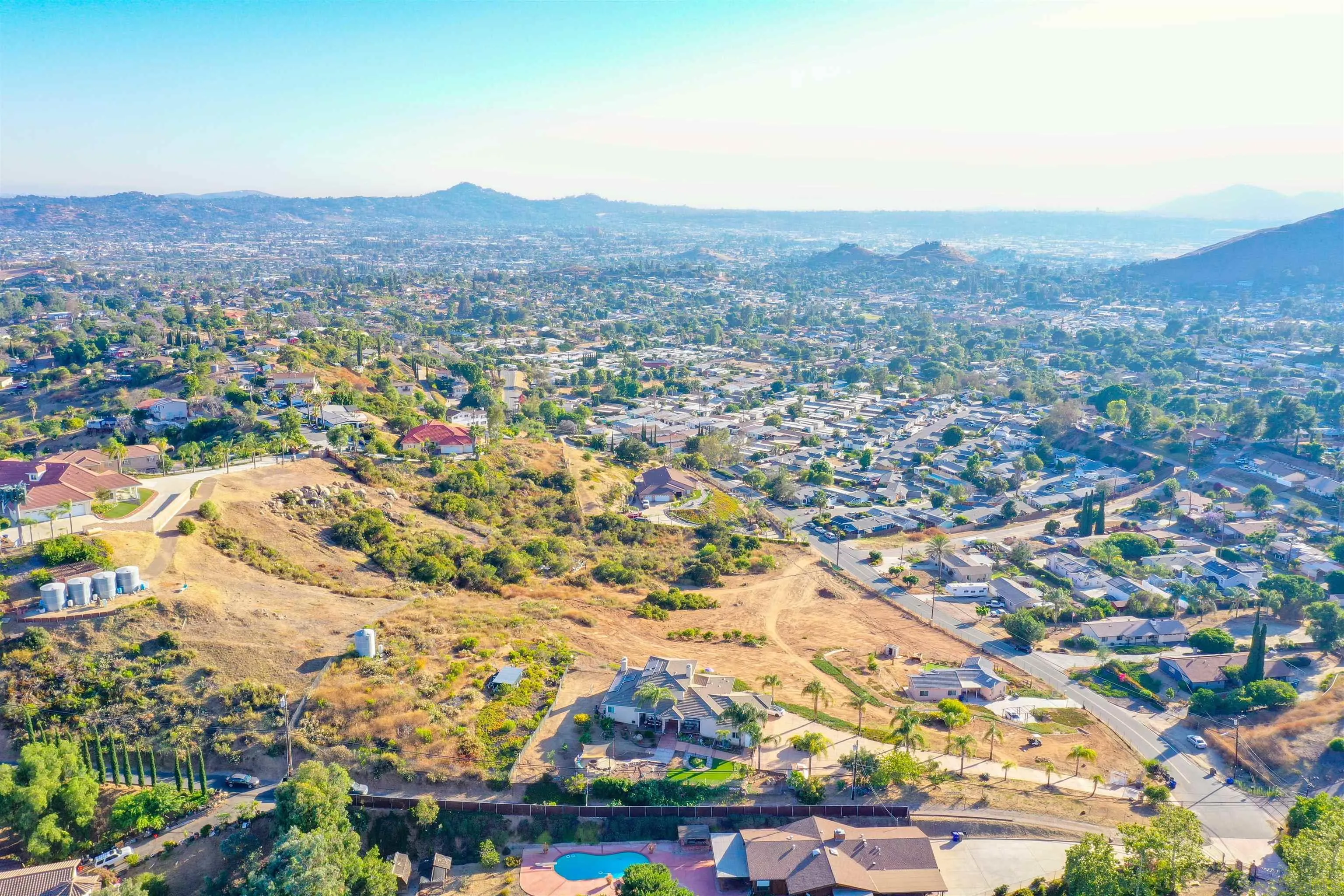 https://cdn.realtyfeed.com/cdn/127/260022085/0be6a2dcfff4457cb68ad4bd834d05c3.webp