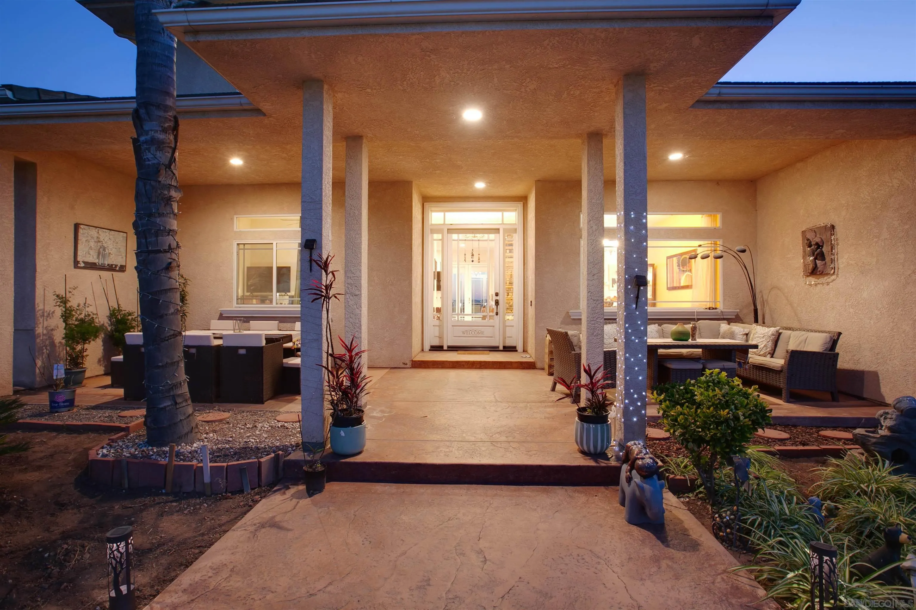 https://cdn.realtyfeed.com/cdn/127/260022085/1c858f2331fbb5f2b9b481d27ff66bf4.webp