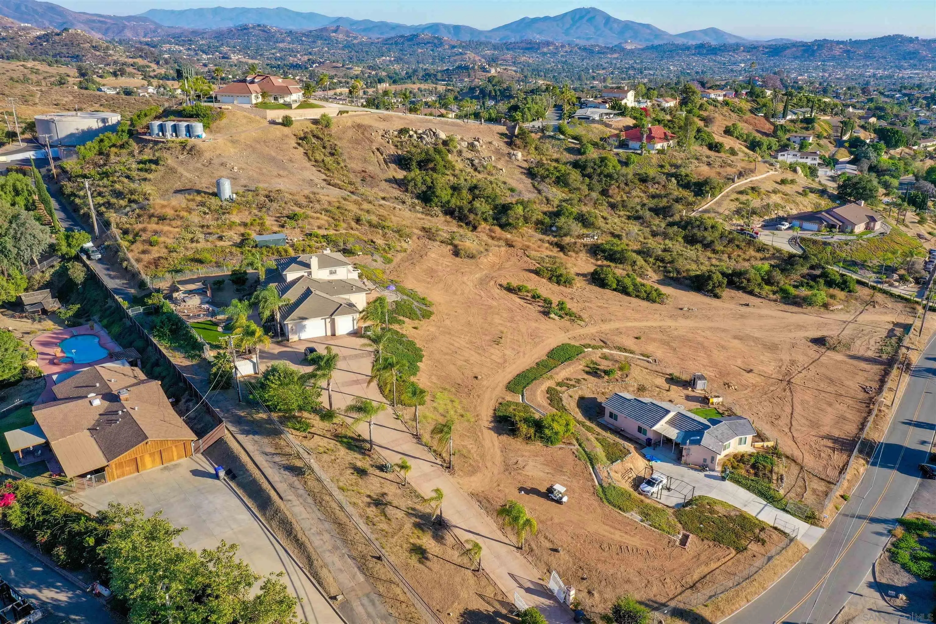 https://cdn.realtyfeed.com/cdn/127/260022085/56b2c5da9074a72397ec40b06fe2b170.webp