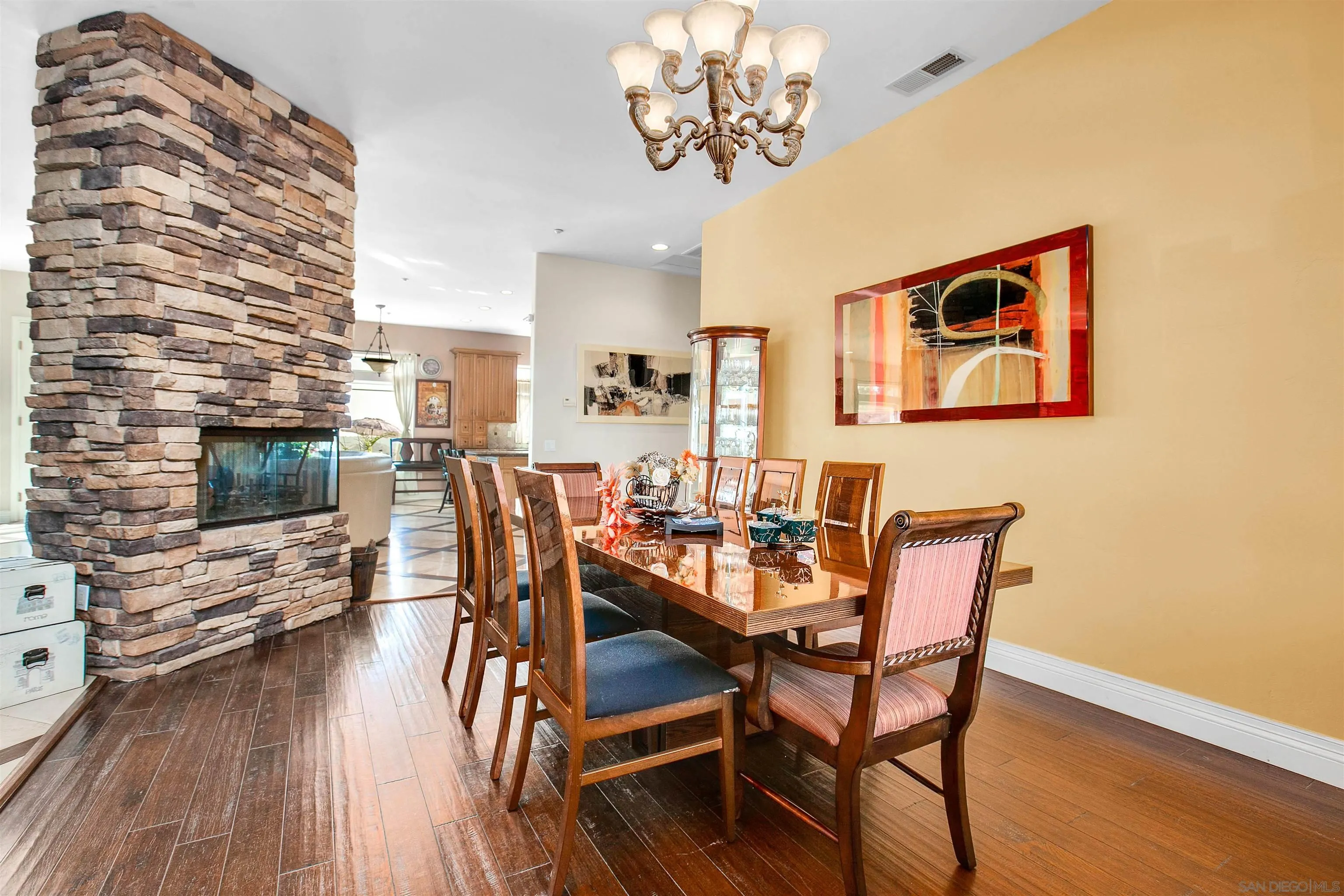https://cdn.realtyfeed.com/cdn/127/260022085/9eea1f6579042e109f5d1bdcc08e12d3.webp