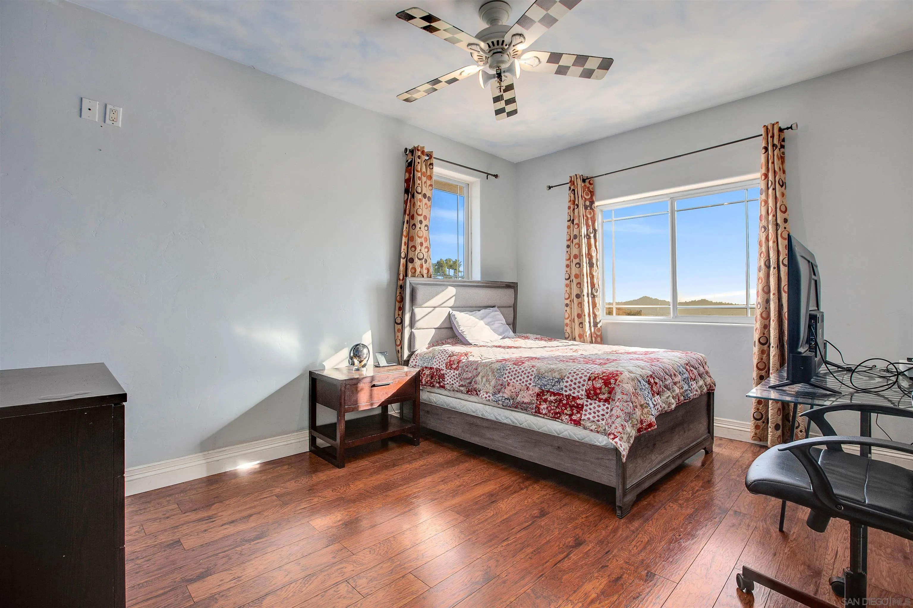 https://cdn.realtyfeed.com/cdn/127/260022085/b174de06608a9c2aa366f206a80a7b67.webp