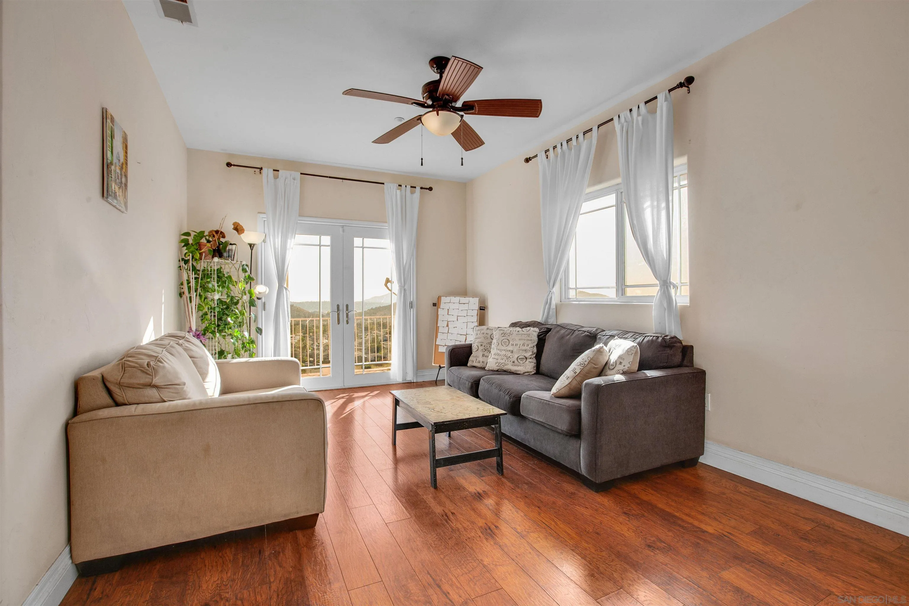 https://cdn.realtyfeed.com/cdn/127/260022085/db59f1db1d62bffadaa3040594e684cc.webp