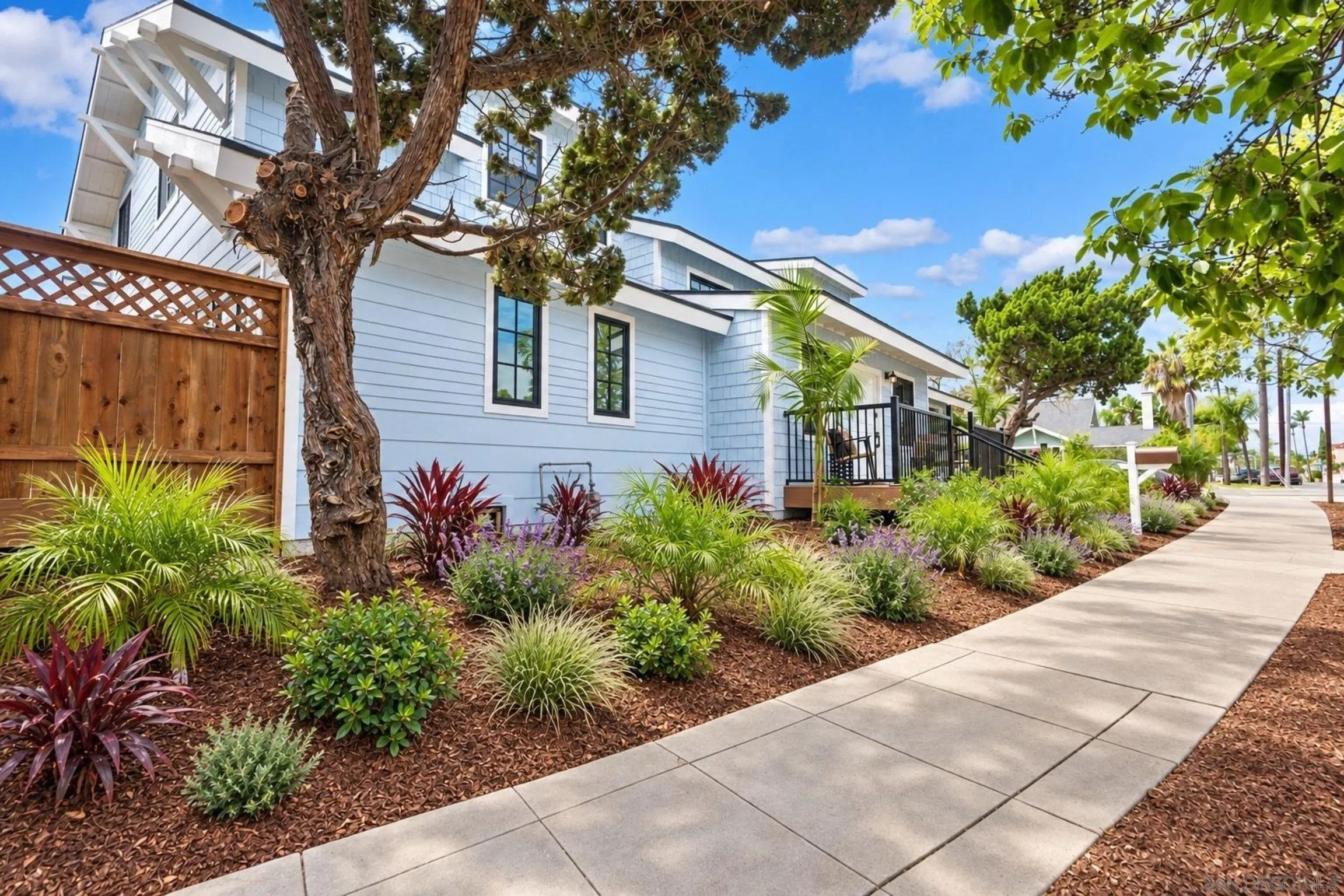 https://cdn.realtyfeed.com/cdn/127/260022087/3093c05c7b578e042346c09b98023c5d.webp
