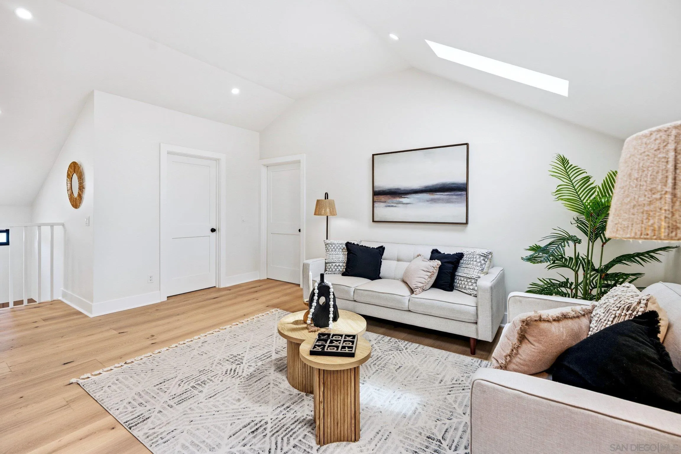 https://cdn.realtyfeed.com/cdn/127/260022087/515d561e872487f846975cbf9805753b.webp