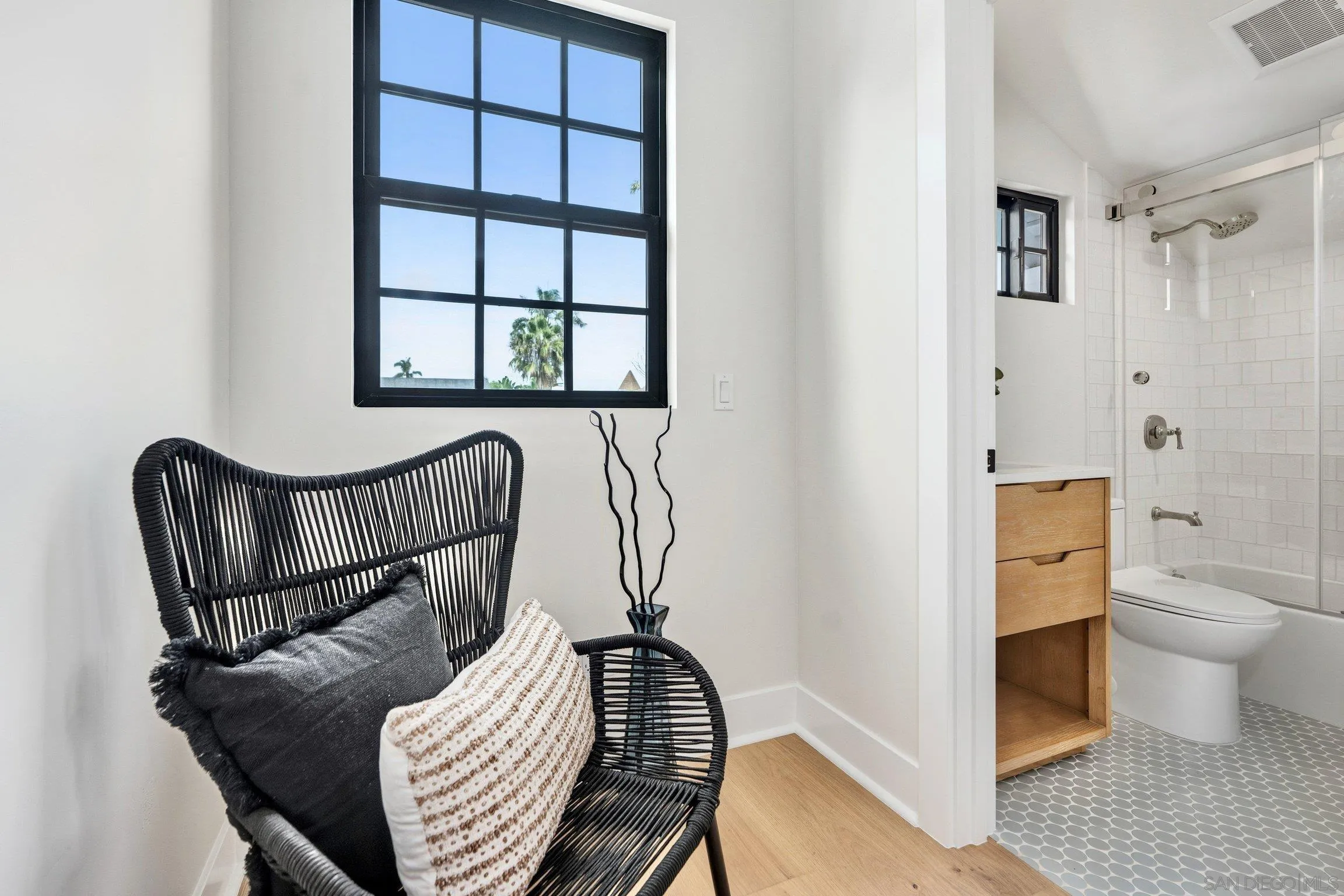 https://cdn.realtyfeed.com/cdn/127/260022087/65b0aac32a675d901a6332171fba8a42.webp