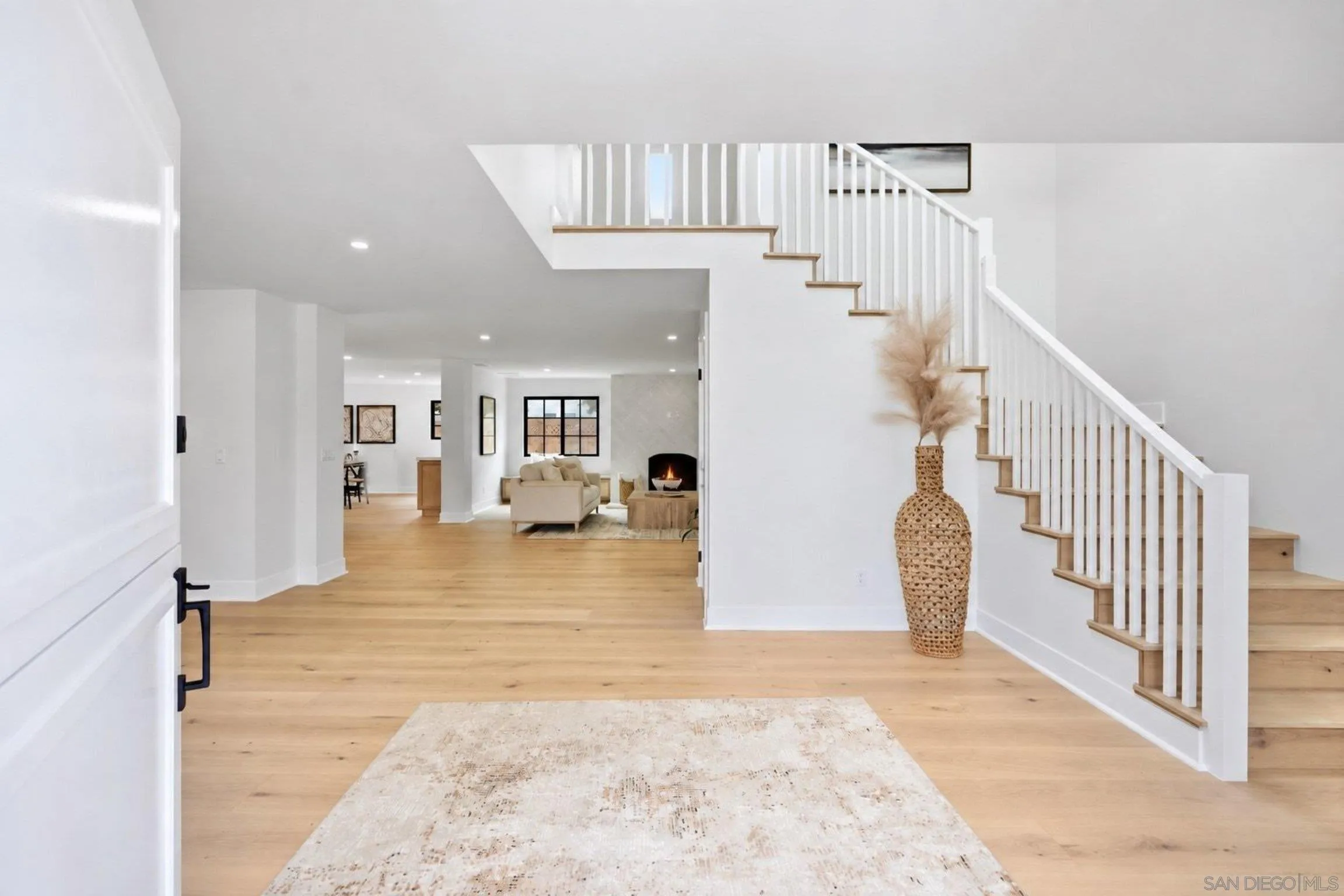 https://cdn.realtyfeed.com/cdn/127/260022087/a649b38ab8968c52745c265569e9da1b.webp