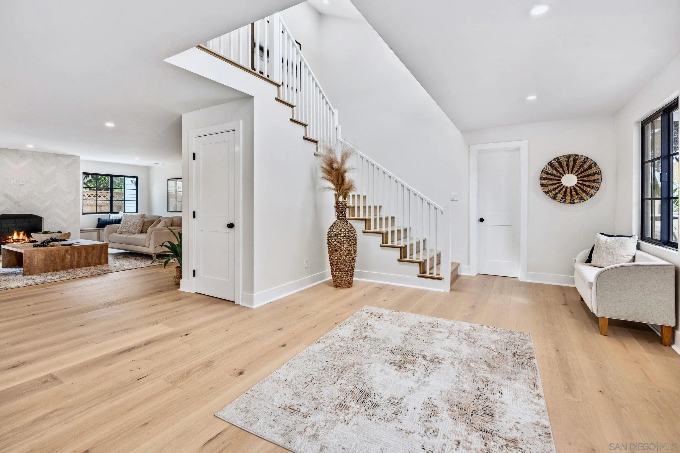 https://cdn.realtyfeed.com/cdn/127/260022087/de369f182dbc26518bd0eb3bd73ea828.webp