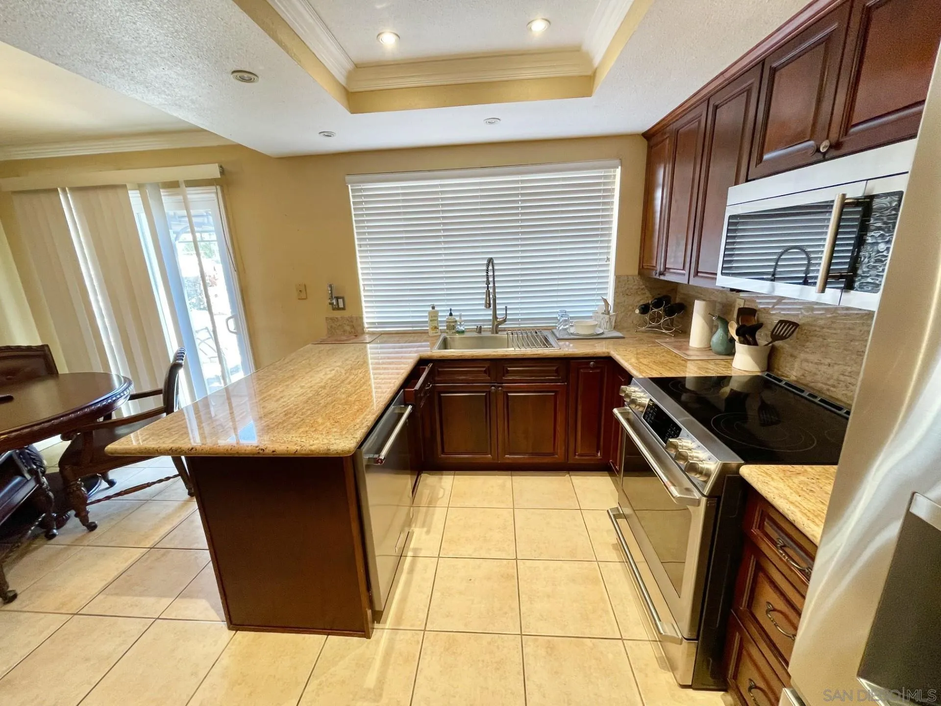https://cdn.realtyfeed.com/cdn/127/260022088/24ca4821a2fd200f2852eed22f9e1724.webp