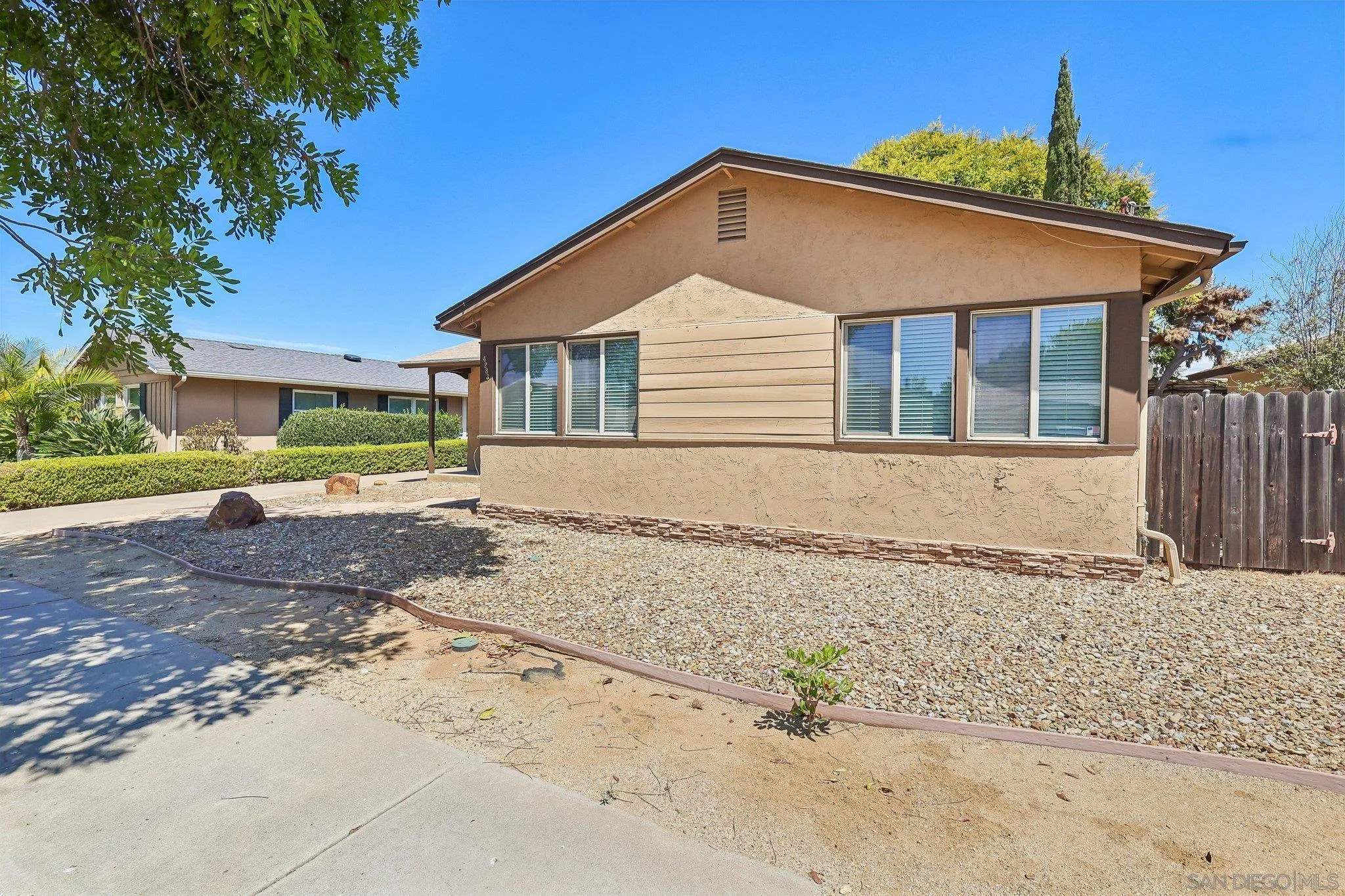 https://cdn.realtyfeed.com/cdn/127/260022090/15249bc86a30b0d88f5aef435180fd4d.webp