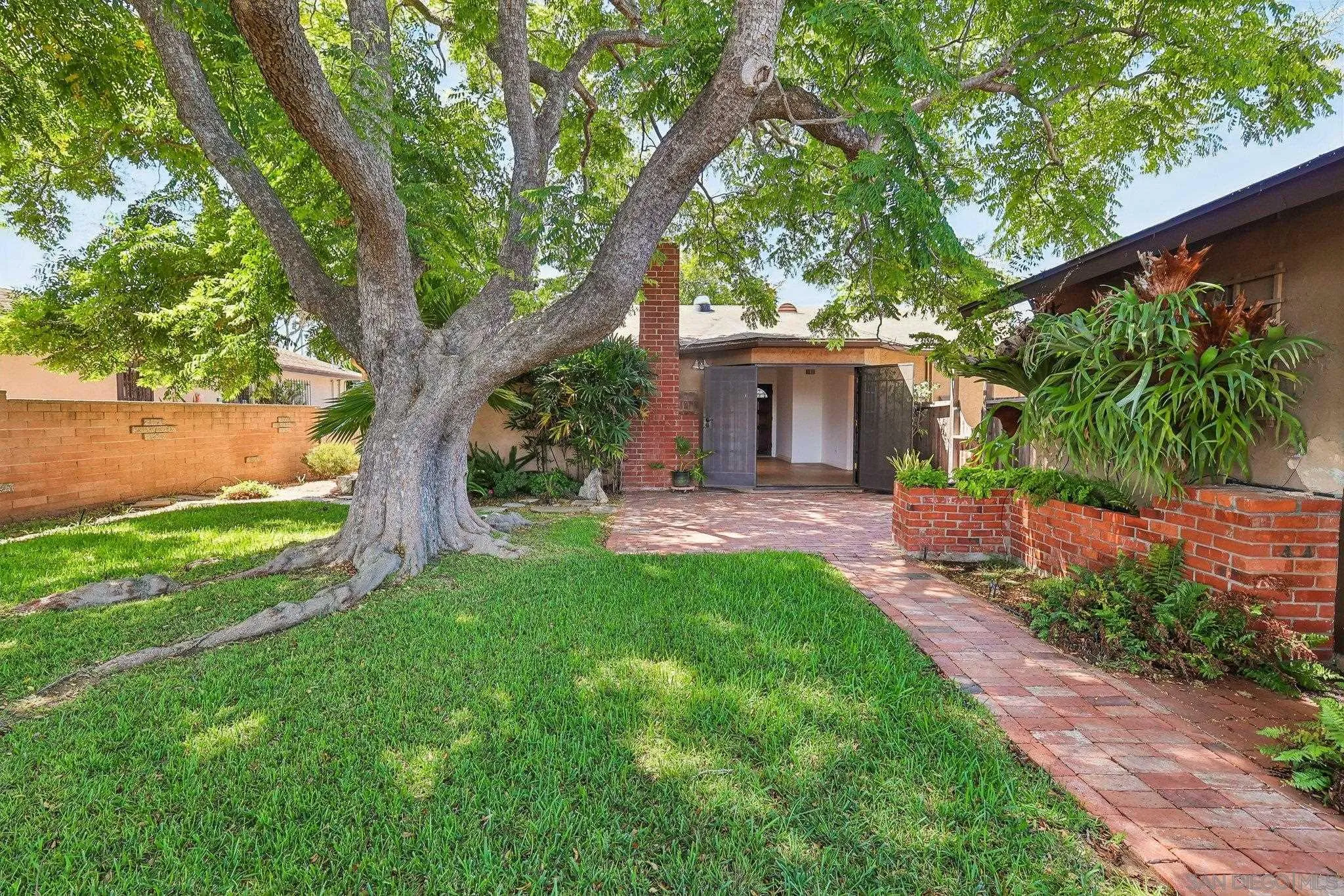 https://cdn.realtyfeed.com/cdn/127/260022090/72455e56ad3b4caafff2fc438b53d6ed.webp