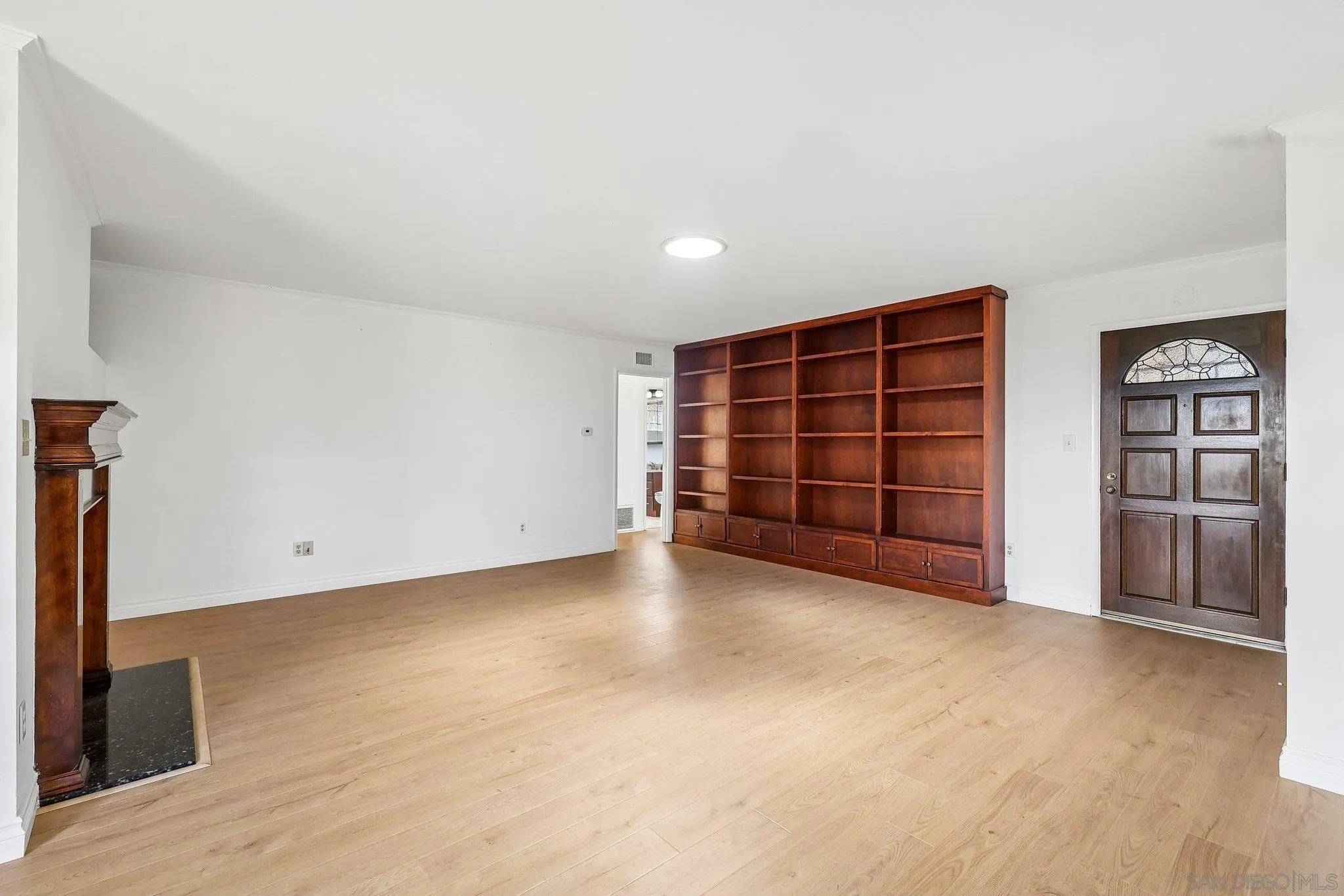 https://cdn.realtyfeed.com/cdn/127/260022090/97c039f437897877b1c64f167eda65ac.webp