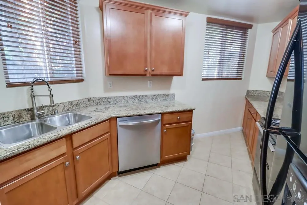 4501 Collwood Blvd Unit 18, San Diego, CA 92115 - Photo 5 of 16, San Diego, CA