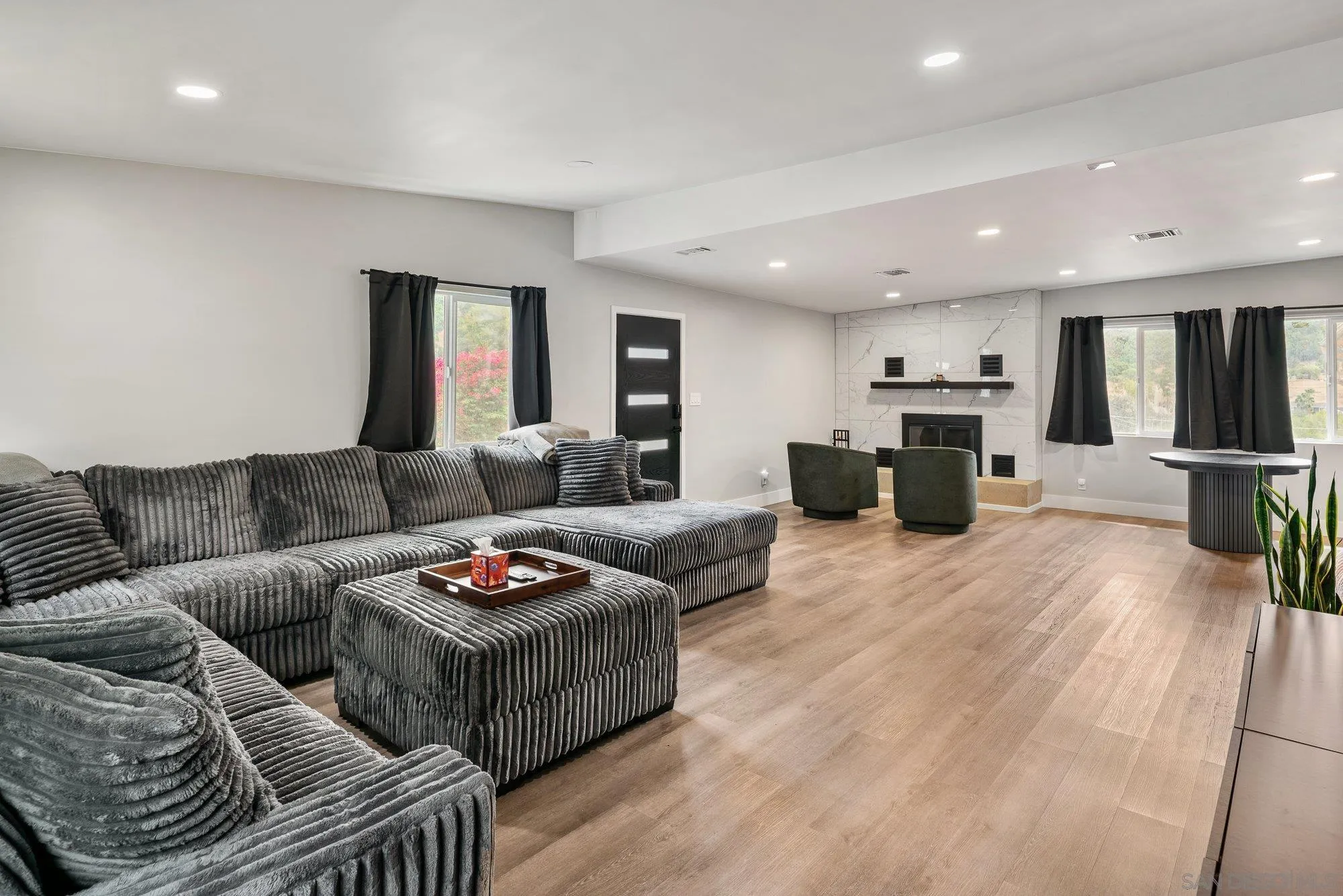 https://cdn.realtyfeed.com/cdn/127/260022098/32947876b730b85e27050c64fc01655e.webp