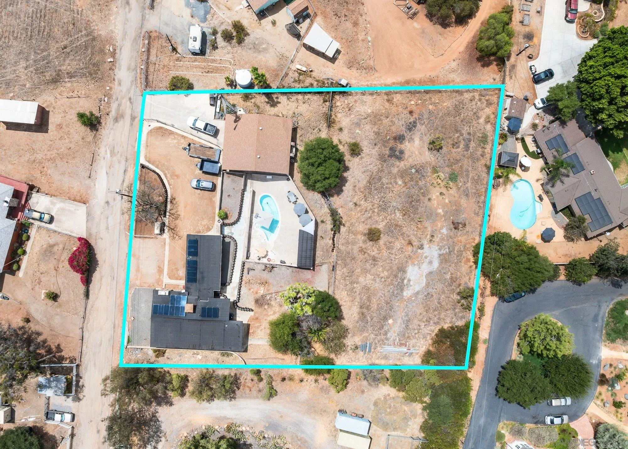 https://cdn.realtyfeed.com/cdn/127/260022098/49155066382f8bb43f185a3a7fdd9e76.webp