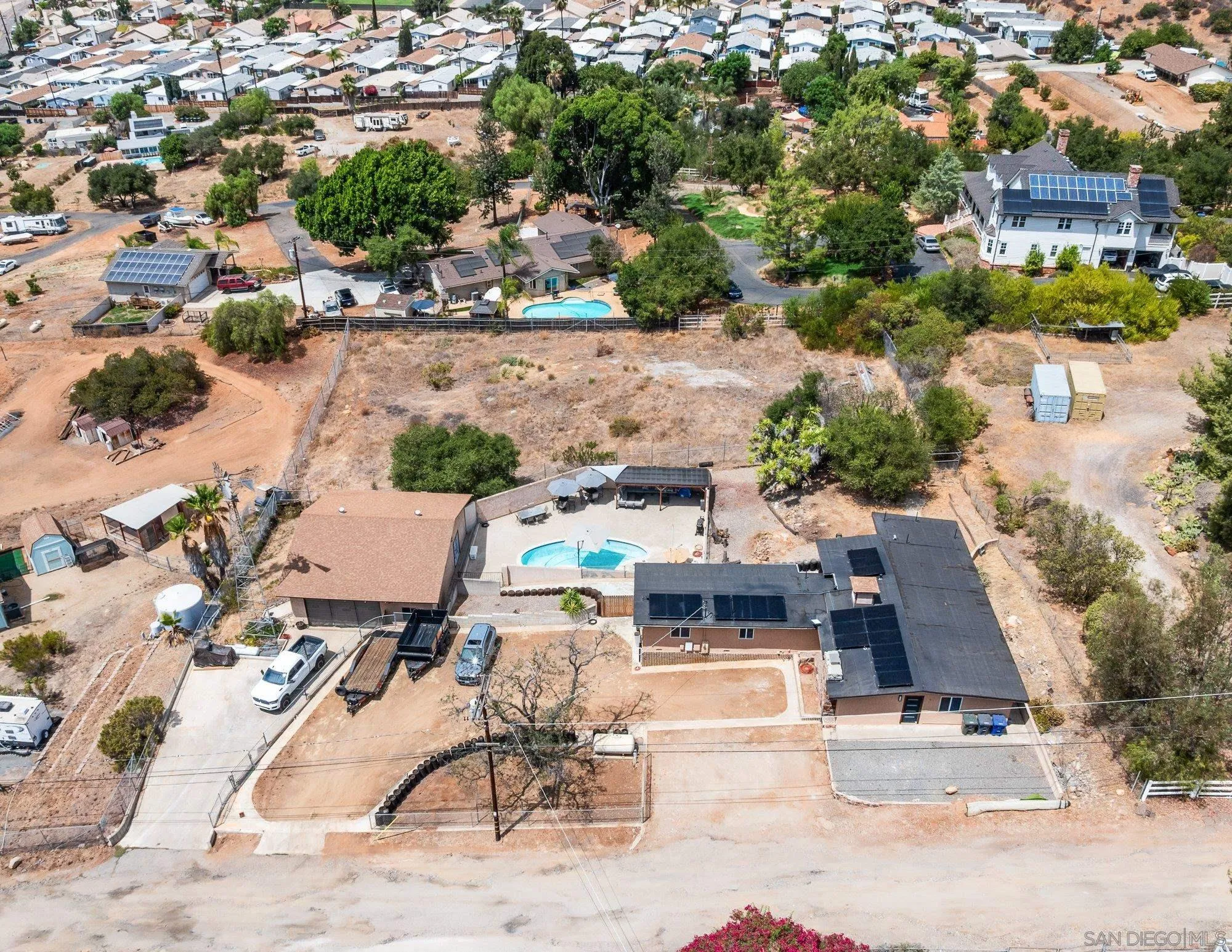 https://cdn.realtyfeed.com/cdn/127/260022098/8b3a73e2de8e0de5526970cc2fa4f5d7.webp