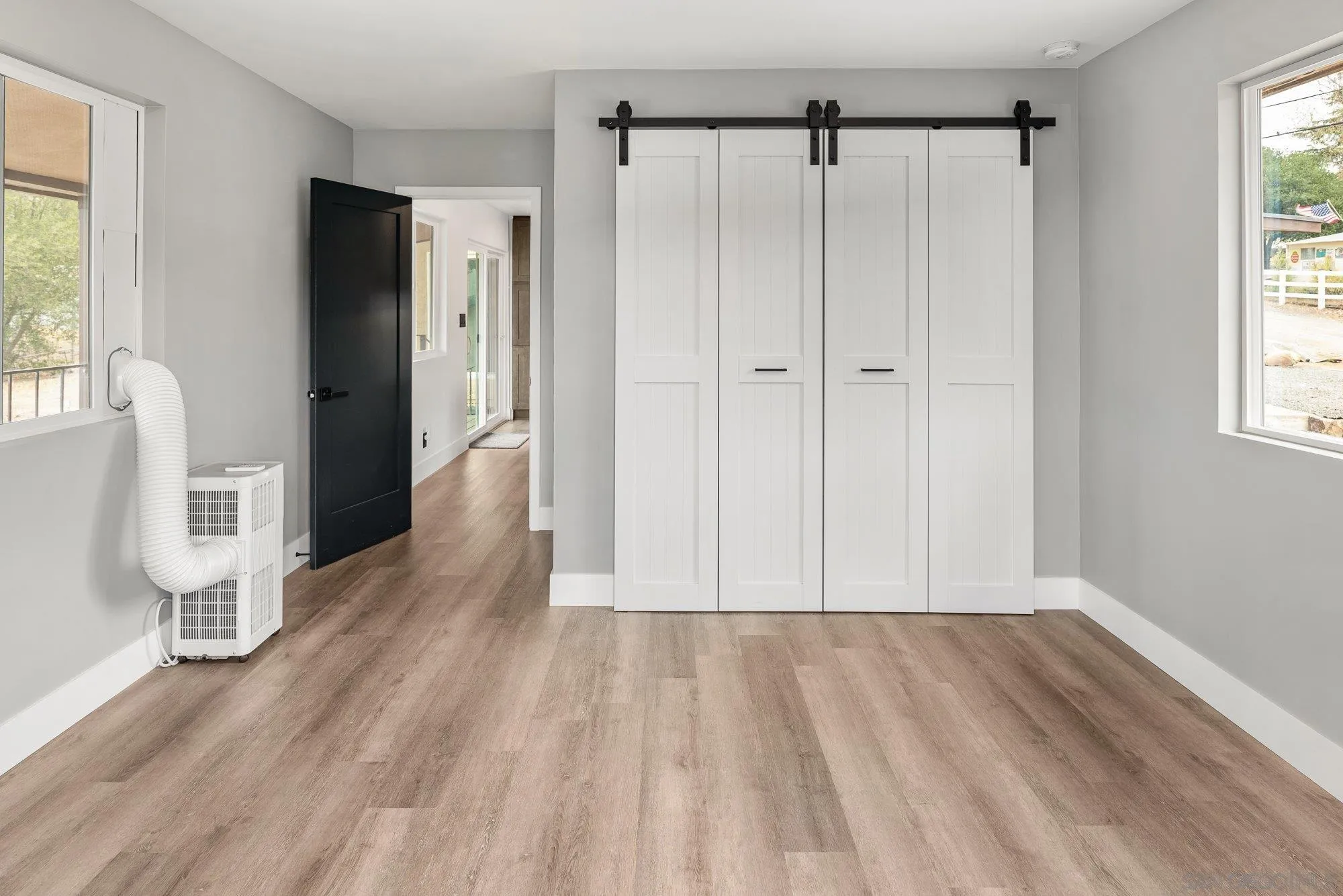 https://cdn.realtyfeed.com/cdn/127/260022098/bc1680740894523359769222f44e3653.webp
