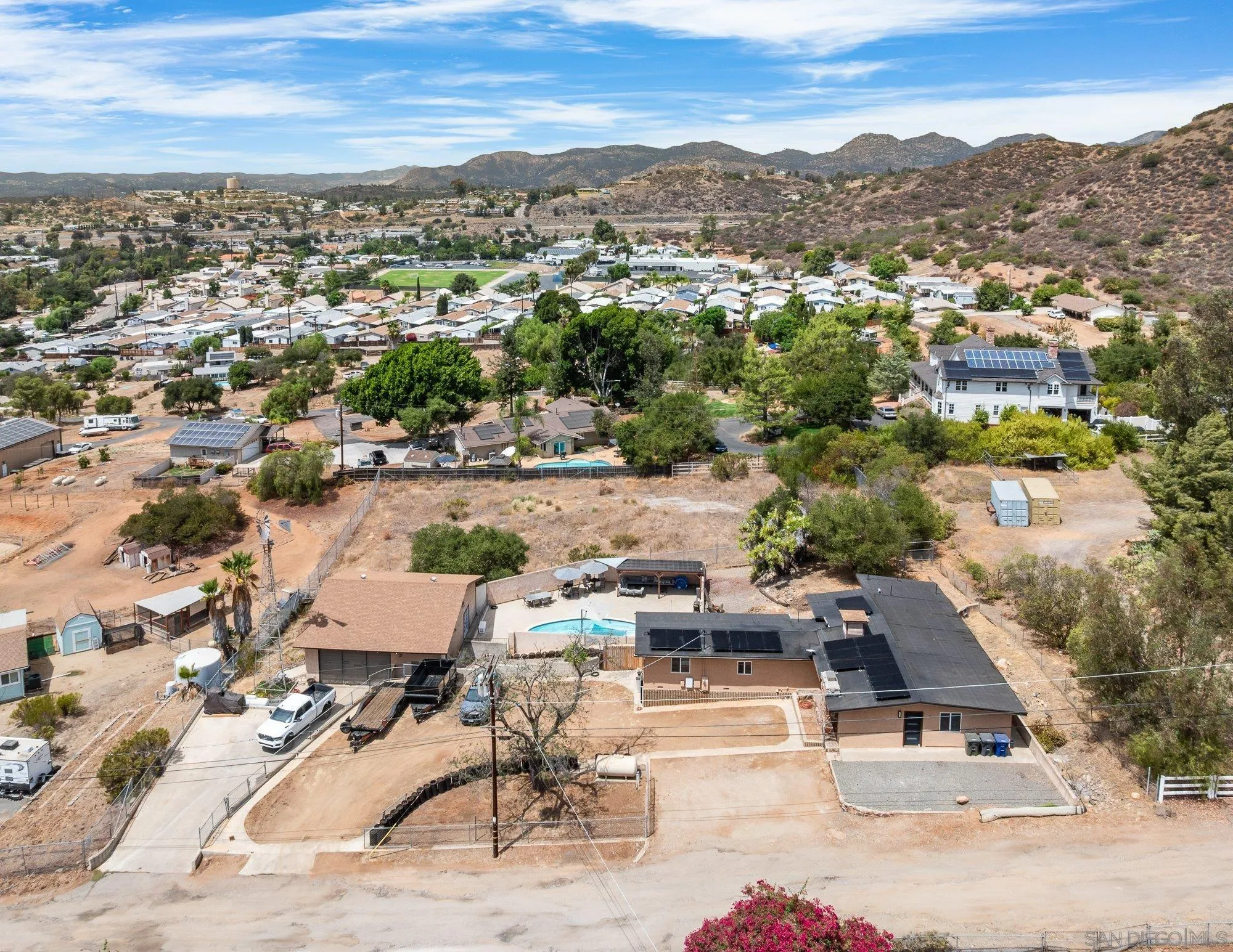 https://cdn.realtyfeed.com/cdn/127/260022098/d10dd7c3055ba77b81d40b39458c6d69.webp