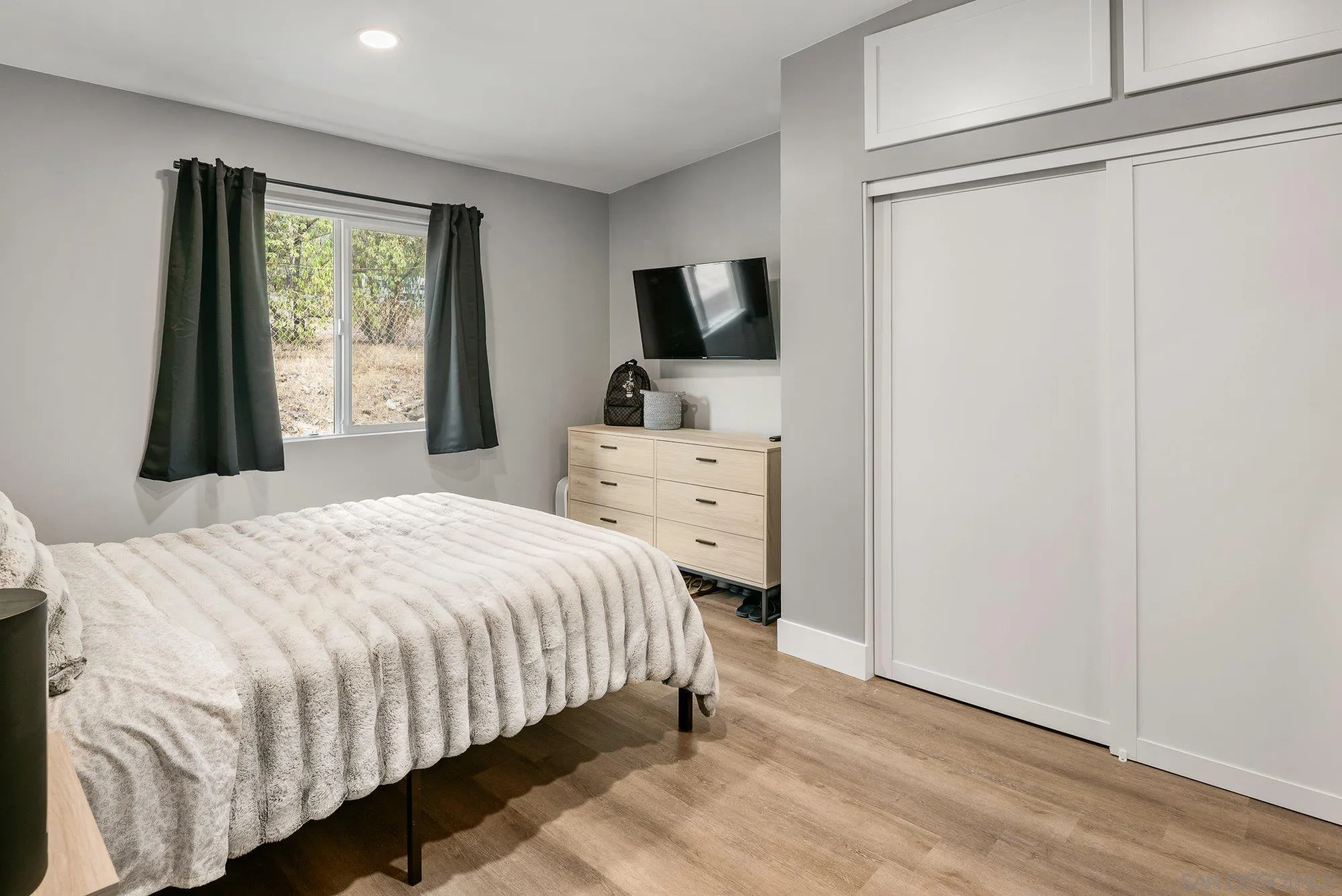 https://cdn.realtyfeed.com/cdn/127/260022098/f21bc9e9c84f54be49b911178d3c05d8.webp