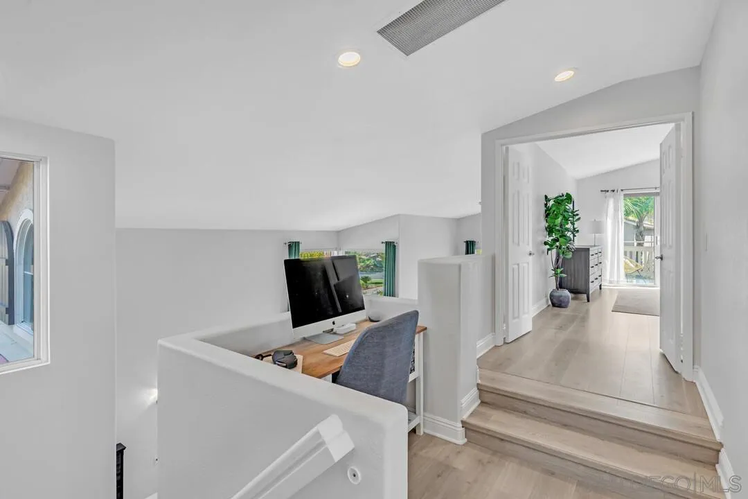 https://cdn.realtyfeed.com/cdn/127/260022101/2f87f5b780eaeb2330ad2b427b33820f.webp