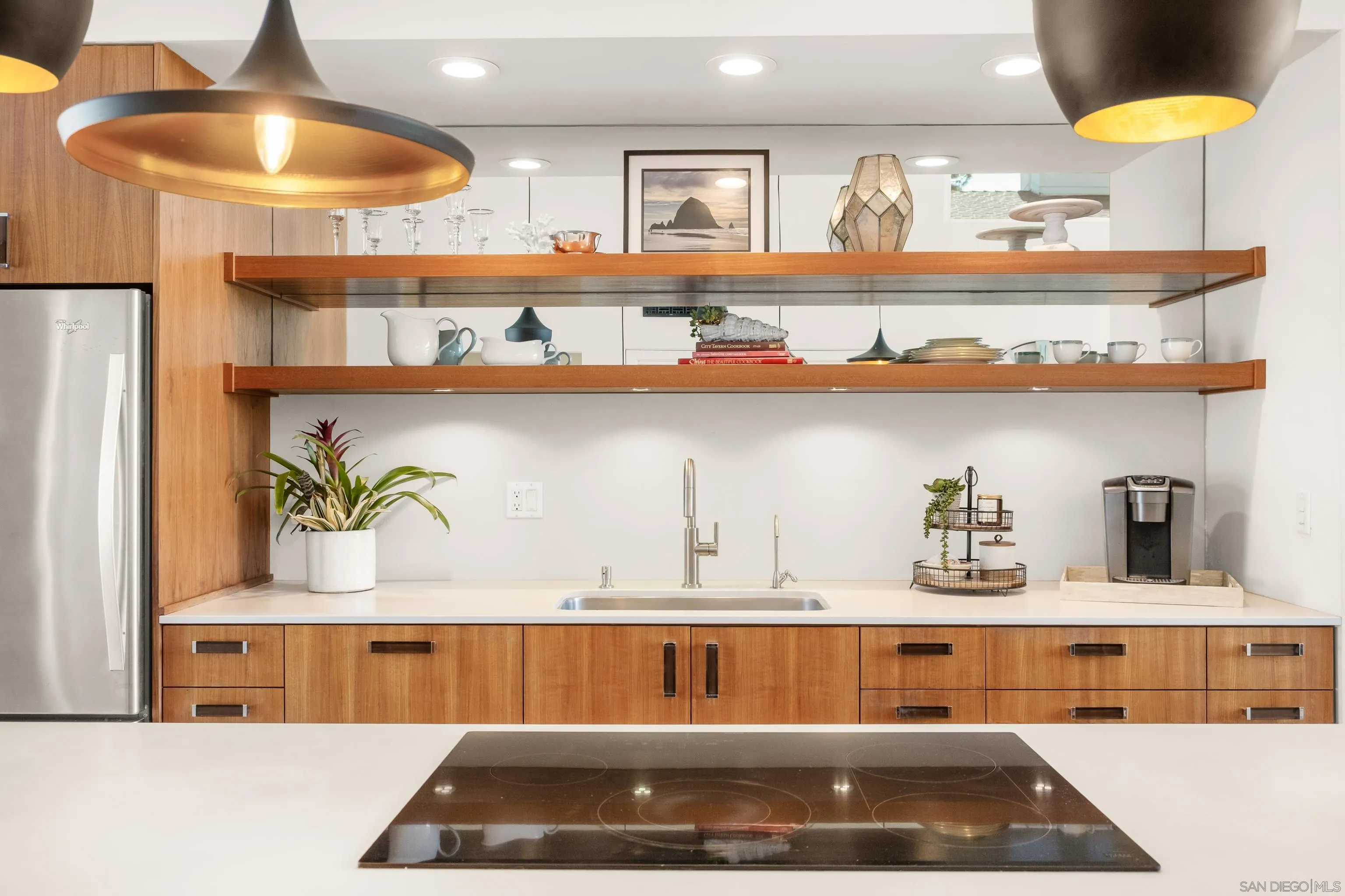 https://cdn.realtyfeed.com/cdn/127/260022103/4b5a168fd7c859a192225f5a61693770.webp