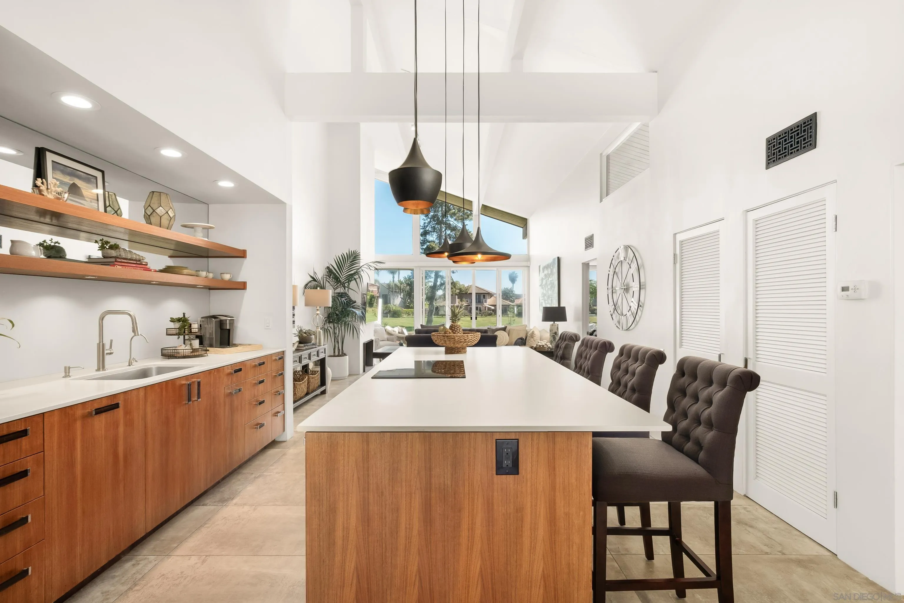 https://cdn.realtyfeed.com/cdn/127/260022103/703ca8ef12ba027dc0988a1e1c87709e.webp