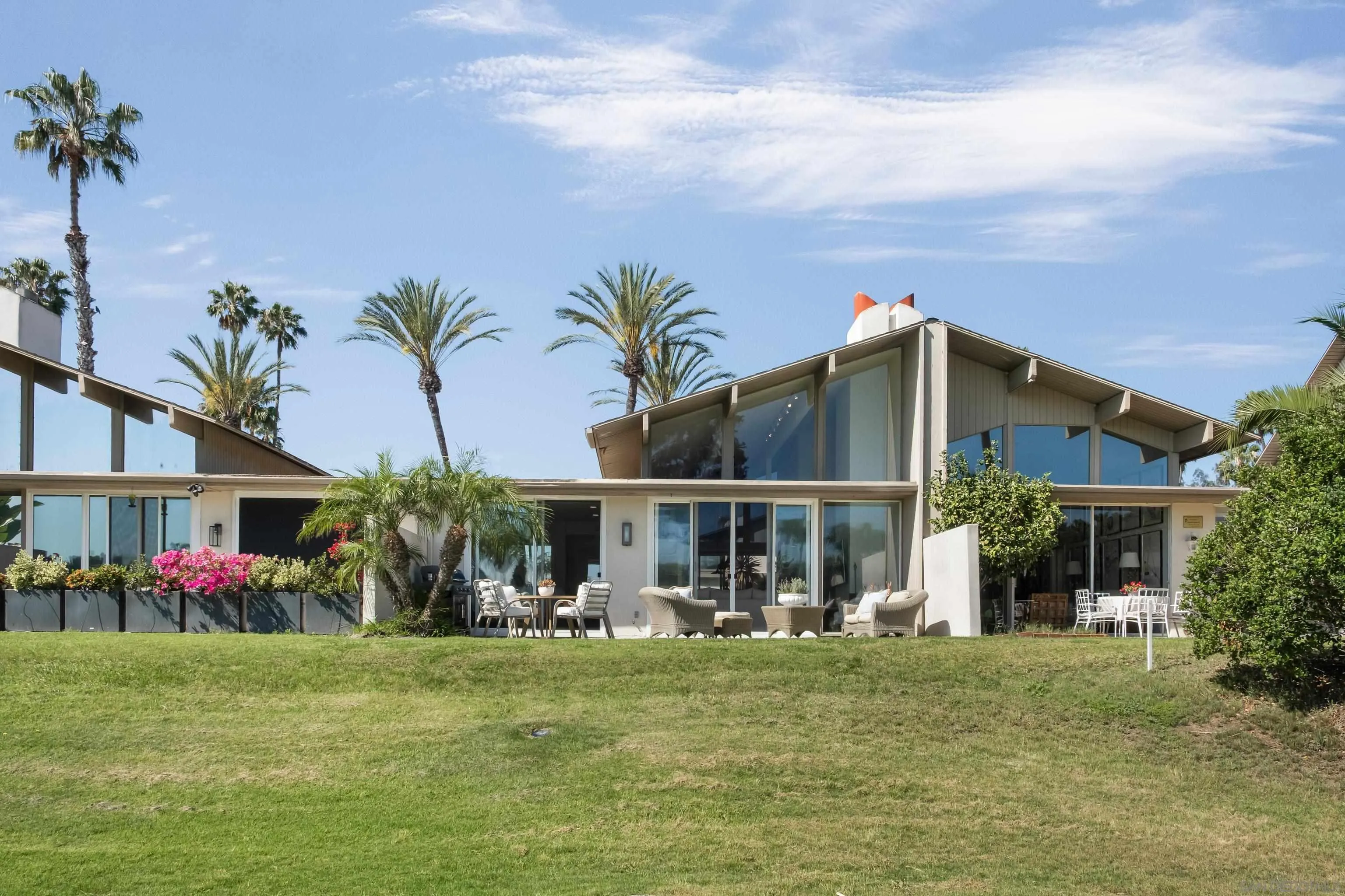 https://cdn.realtyfeed.com/cdn/127/260022103/da3d048a3d7fb542590006e7ac386167.webp