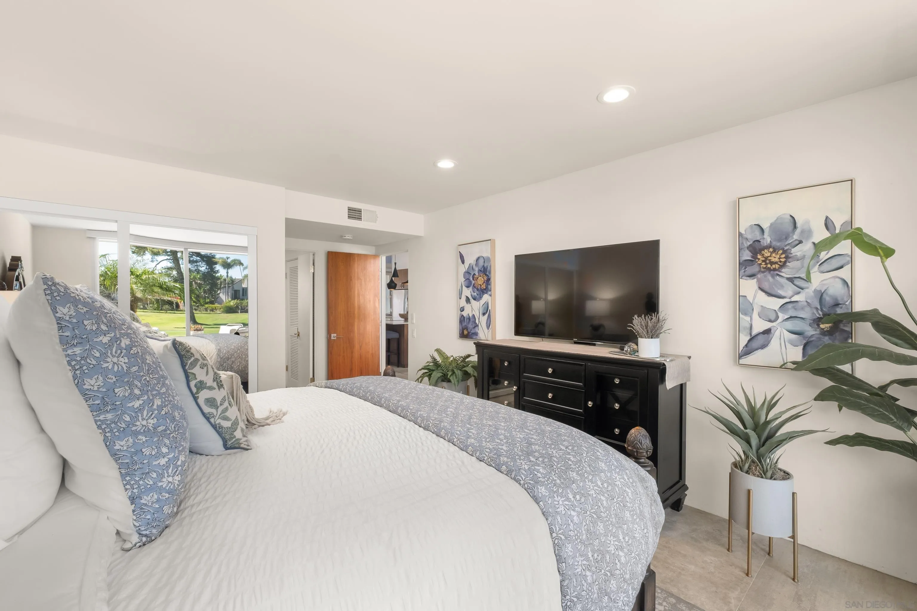 https://cdn.realtyfeed.com/cdn/127/260022103/e854140fb986c3b501cb8633f383bf1a.webp