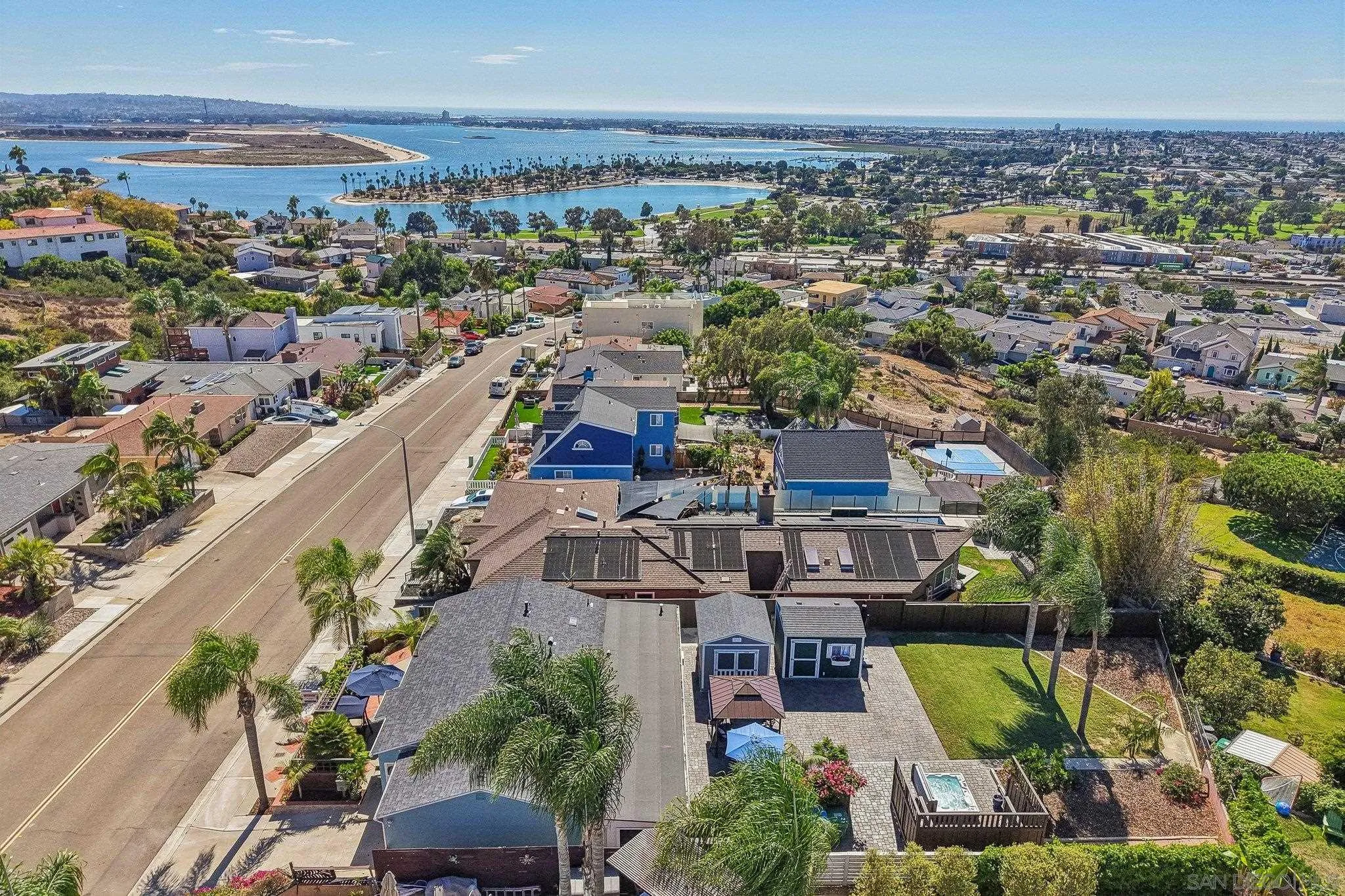 https://cdn.realtyfeed.com/cdn/127/260022106/1e8a0c71dce50f8431d0c6f390ca5dba.webp