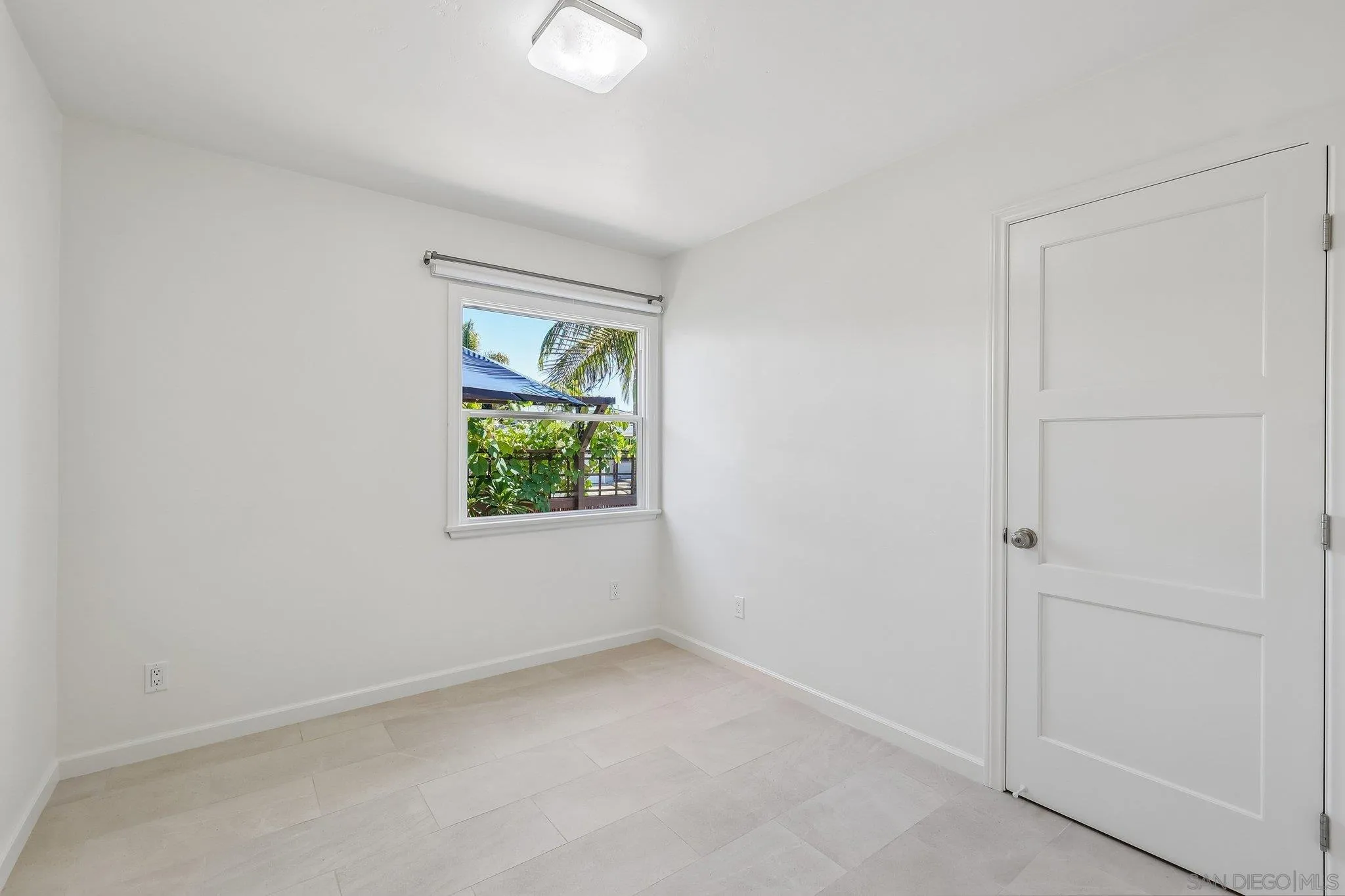 https://cdn.realtyfeed.com/cdn/127/260022106/79bf5b285a3db10e32a68addf2911ad2.webp