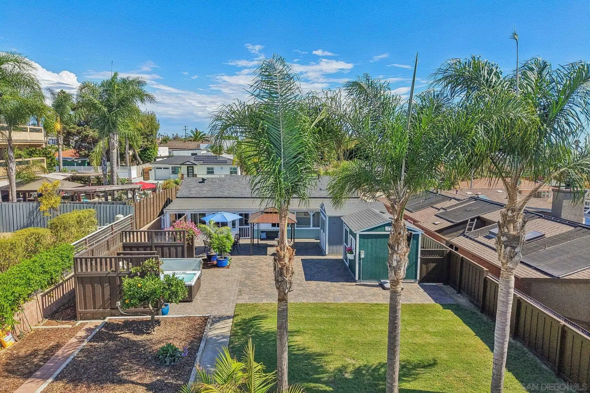 https://cdn.realtyfeed.com/cdn/127/260022106/92ea524e29f64549881583e5167b83bd.webp
