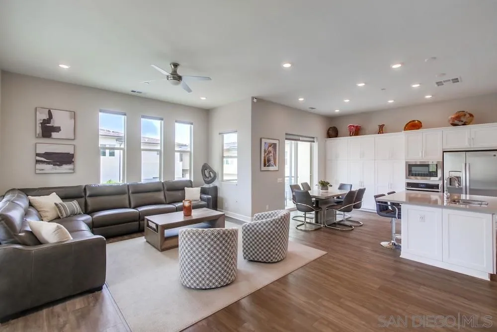 https://cdn.realtyfeed.com/cdn/127/260022116/05fba0df31e0840690810ed76e9ba299.webp